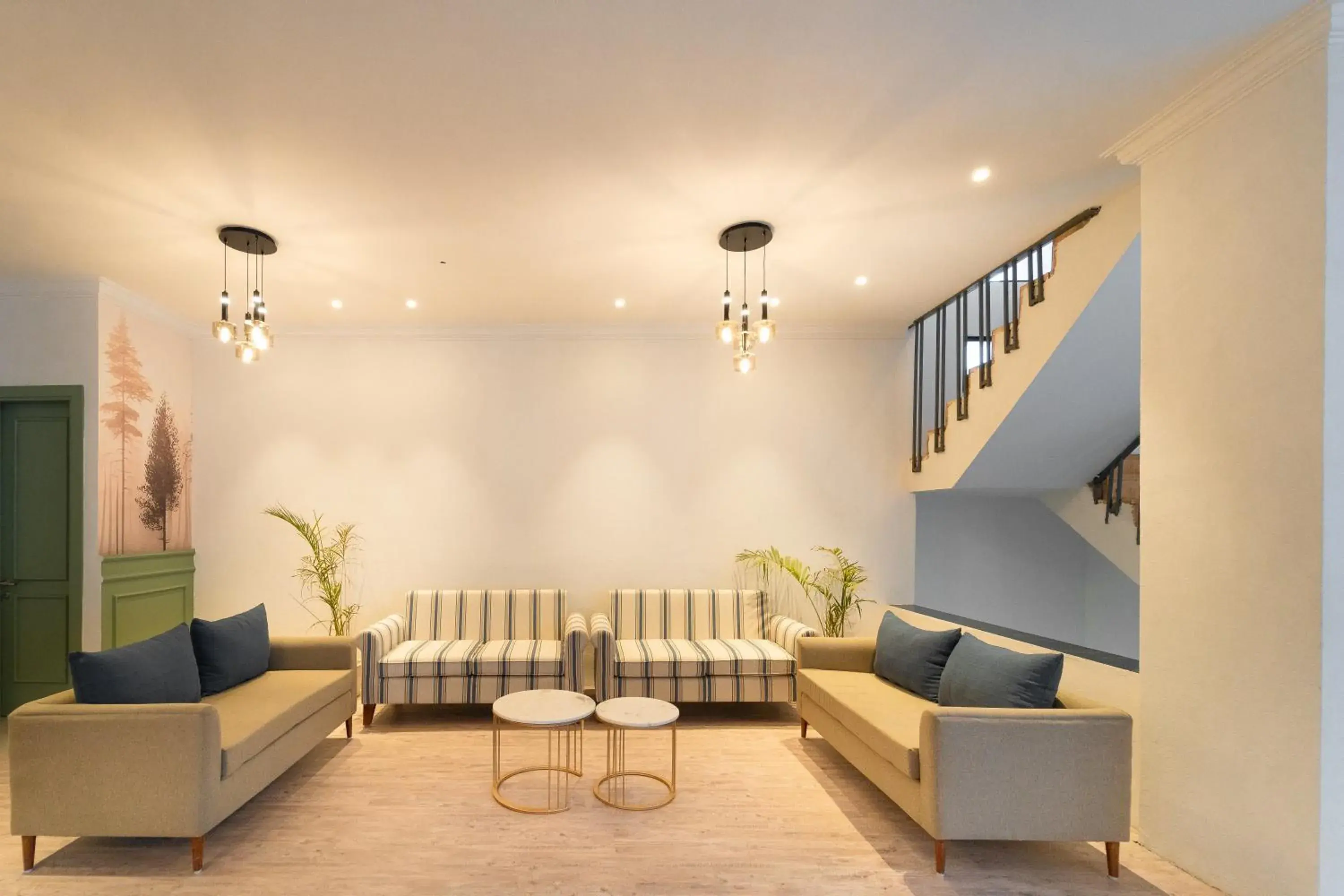 Lobby or reception in Velmore Kasauli Operated by Royal Orchid Hotel Ltd. Lobby or reception in Velmore Kasauli Operated by Royal Orchid Hotel Ltd.