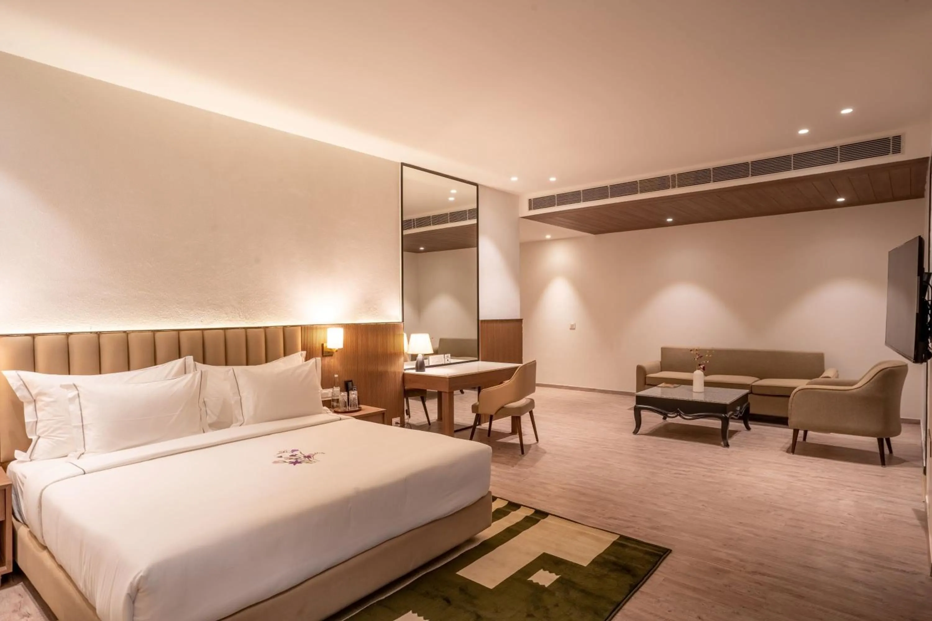 Bedroom, Bed in Velmore Kasauli Operated by Royal Orchid Hotel Ltd.