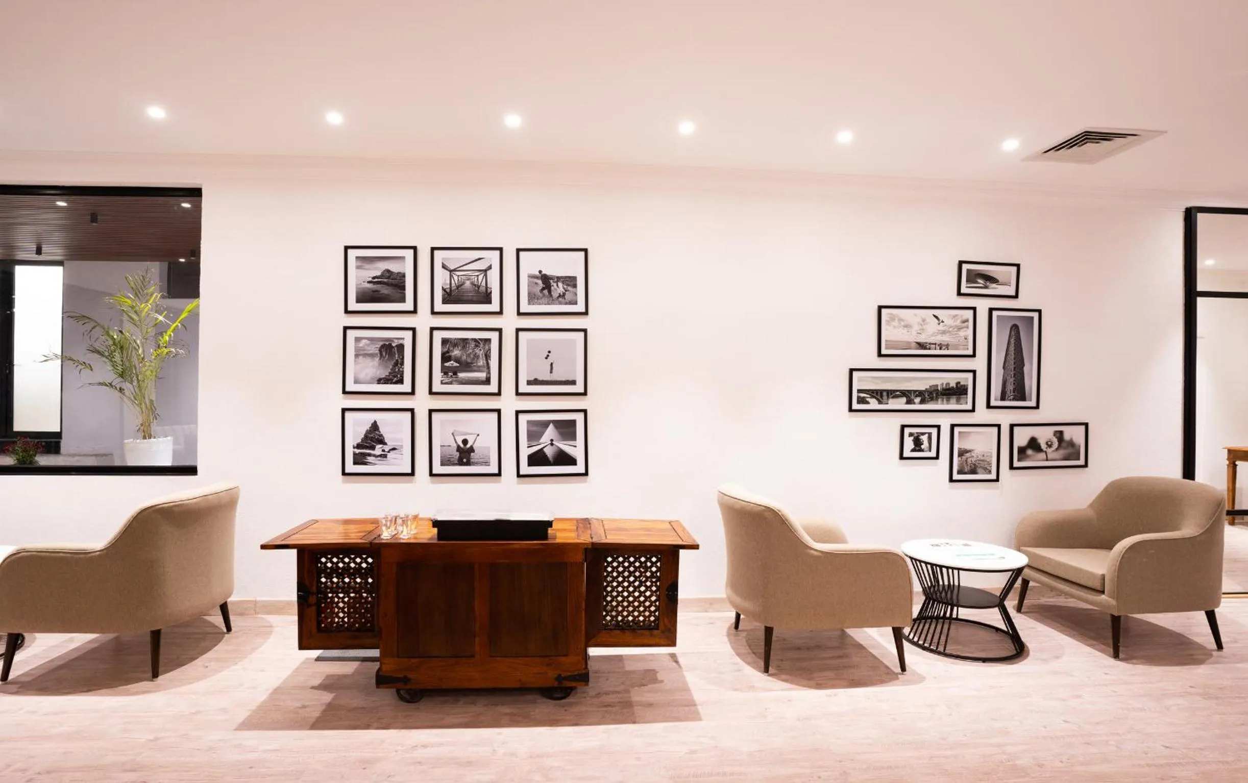 Lobby or reception in Velmore Kasauli Operated by Royal Orchid Hotel Ltd.