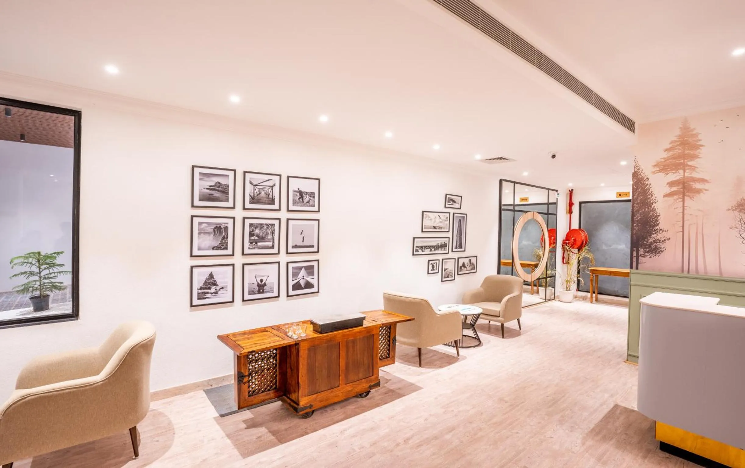 Lobby or reception in Velmore Kasauli Operated by Royal Orchid Hotel Ltd.