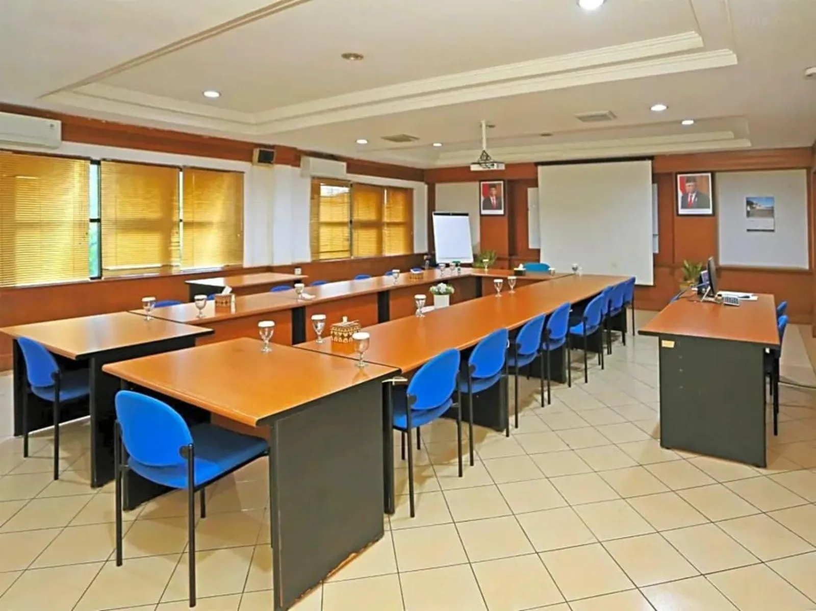 Meeting/conference room in Stay 'd Kuningan