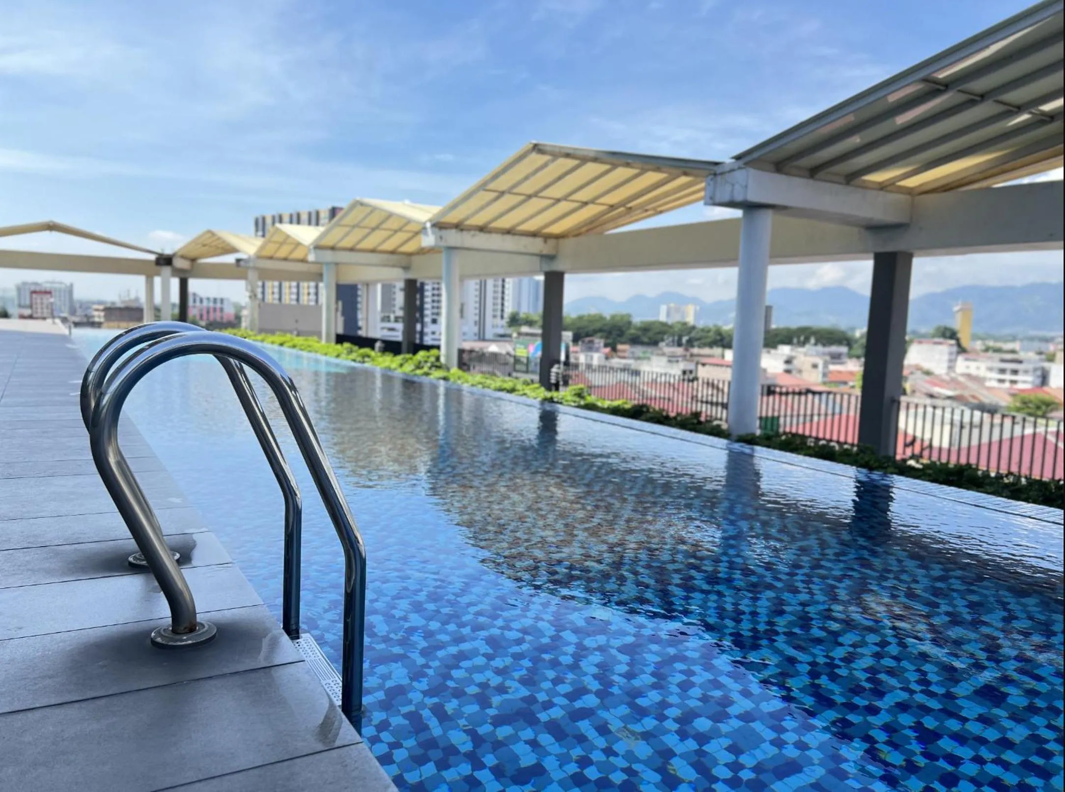 Day in The Octagon Suites at Ipoh City Centre, 6 pax