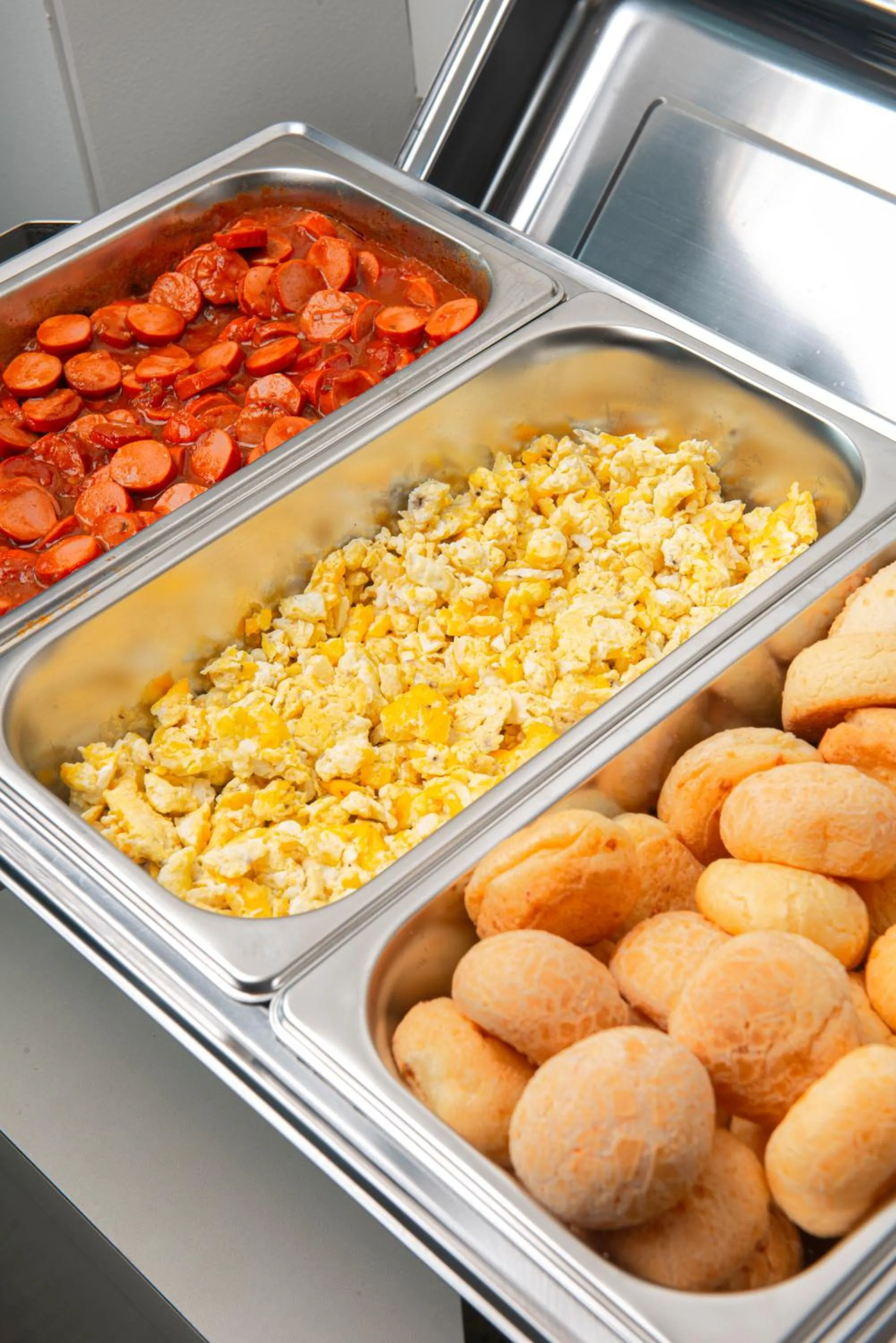 Food in Lym Flat Hotel