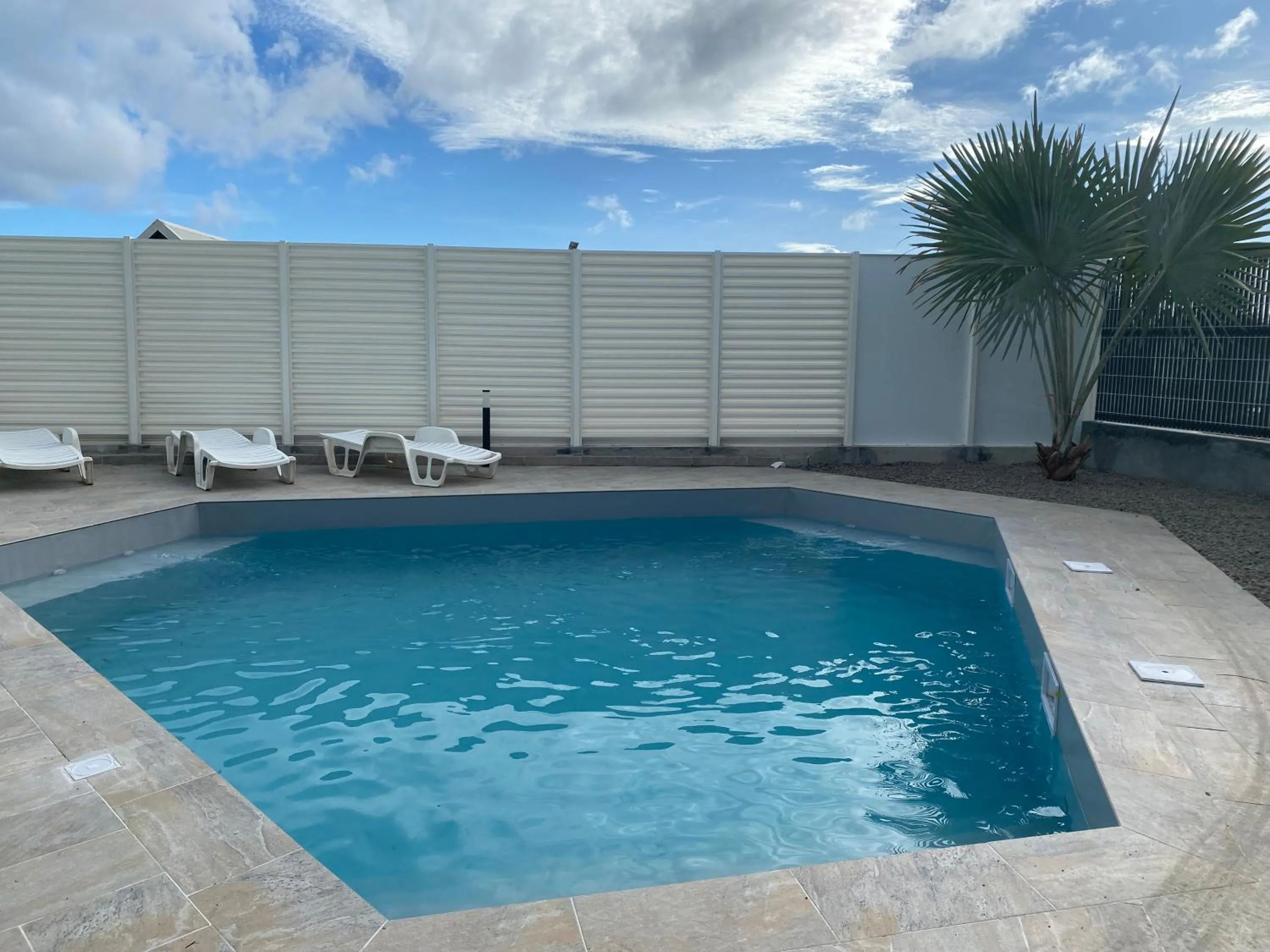 CARIBBEAN RESIDENCE