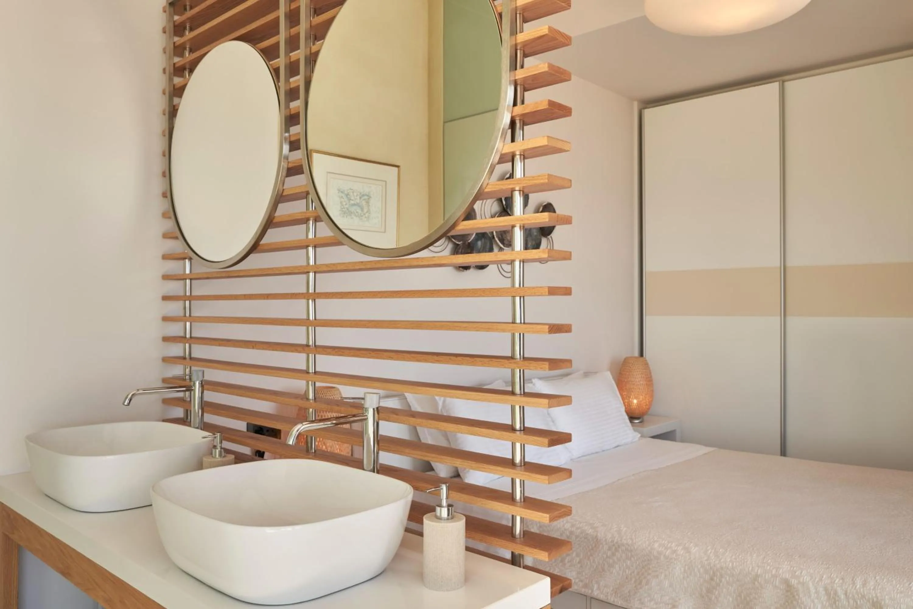 Bathroom, Bed in Elounda White Pearl Villa