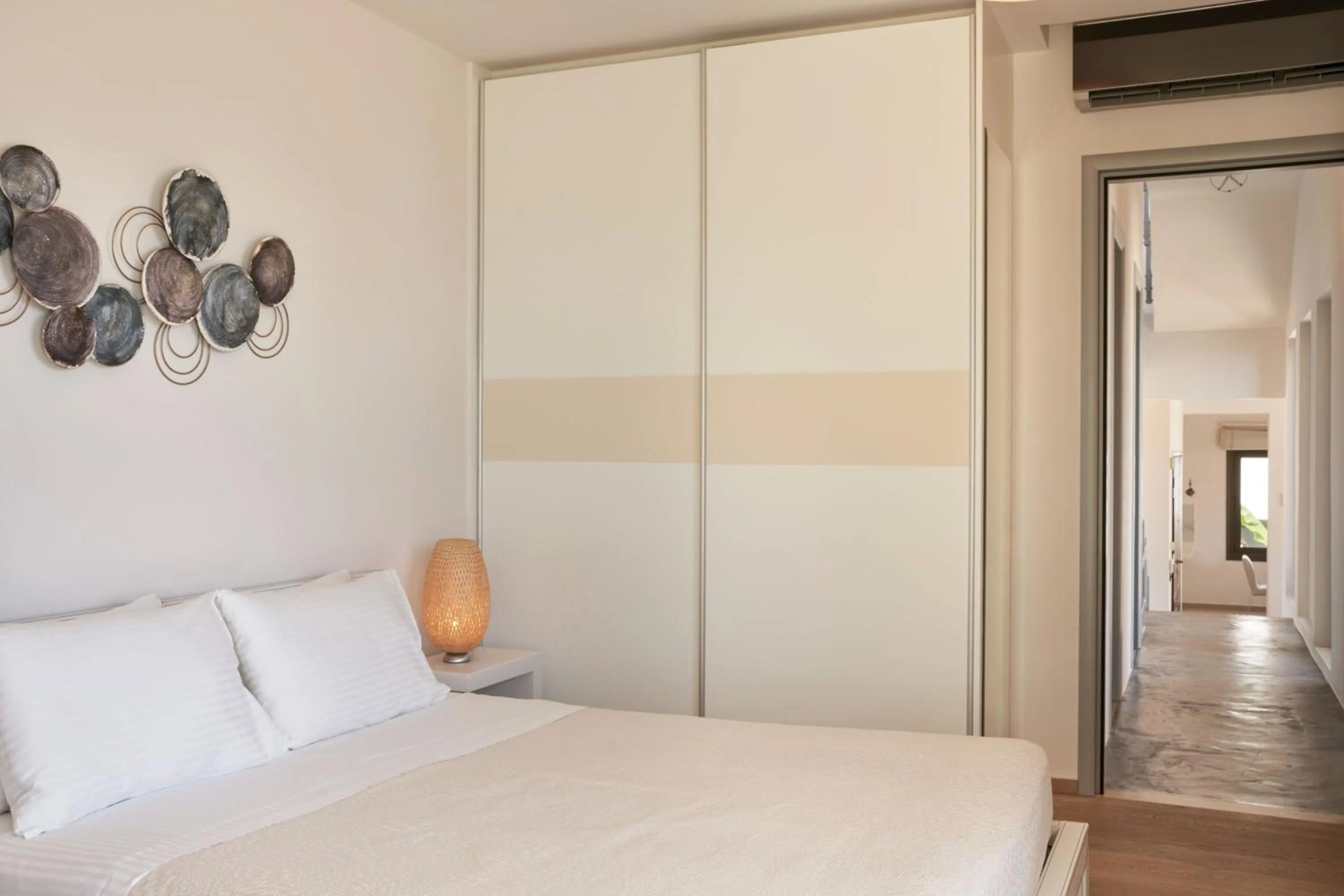 Bed in Elounda White Pearl Villa