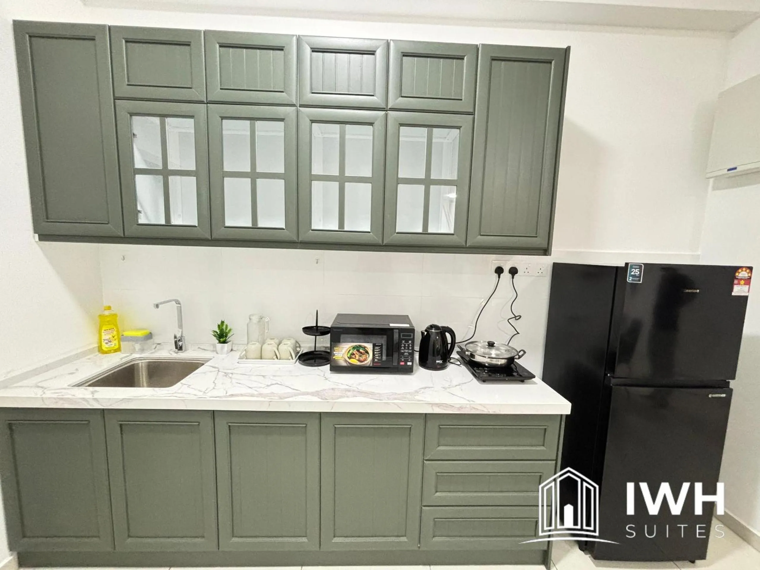 Kitchen or kitchenette in Ipoh Horizon Skypool Town Suites 4-11pax by IWH Suites