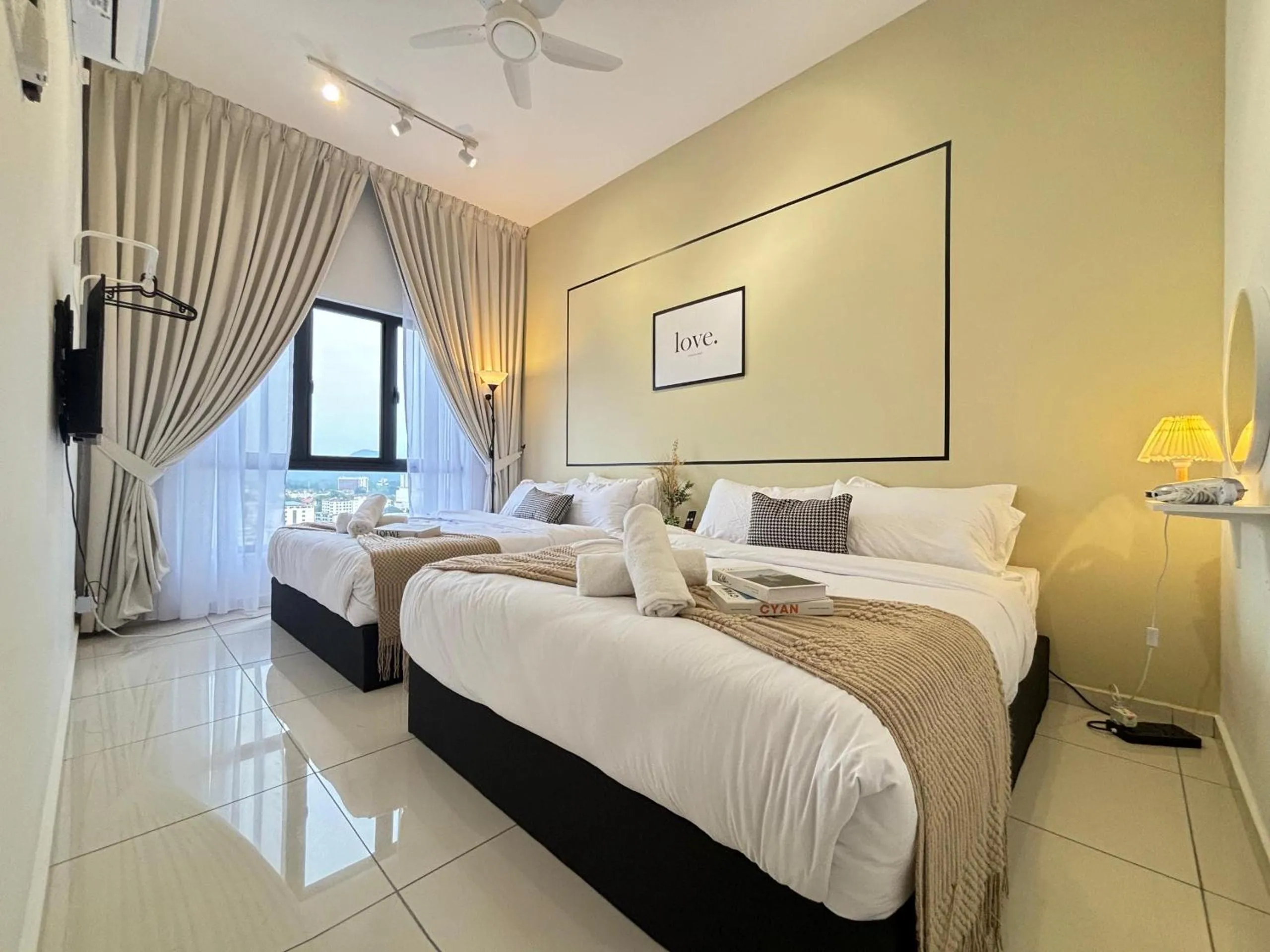 Bed in Ipoh Horizon Skypool Town Suites 4-11pax by IWH Suites