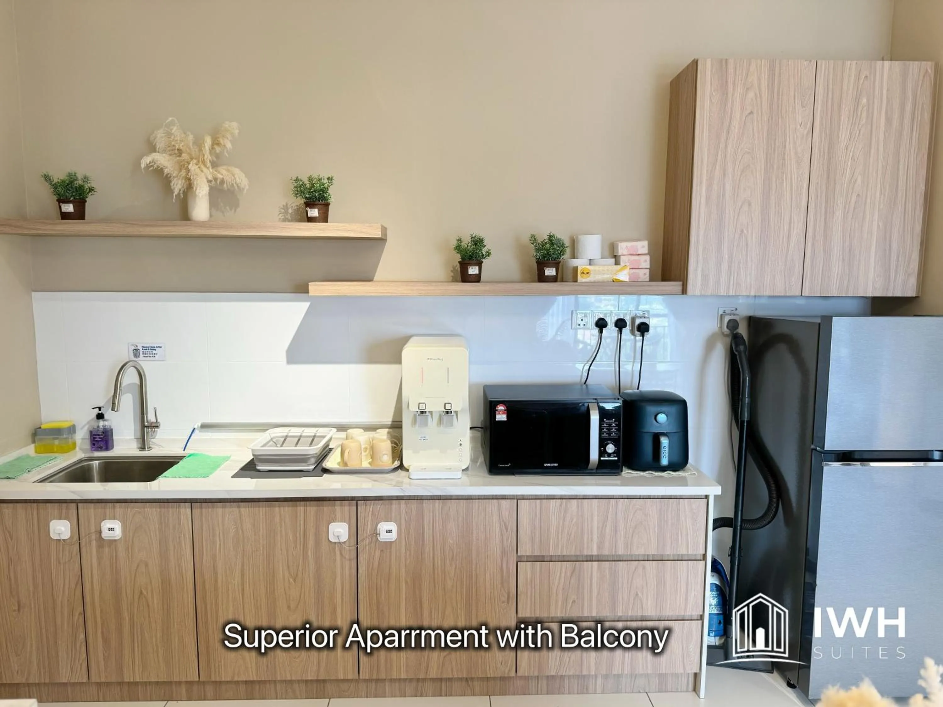 Kitchen or kitchenette in Ipoh Horizon Skypool Town Suites 4-11pax by IWH Suites