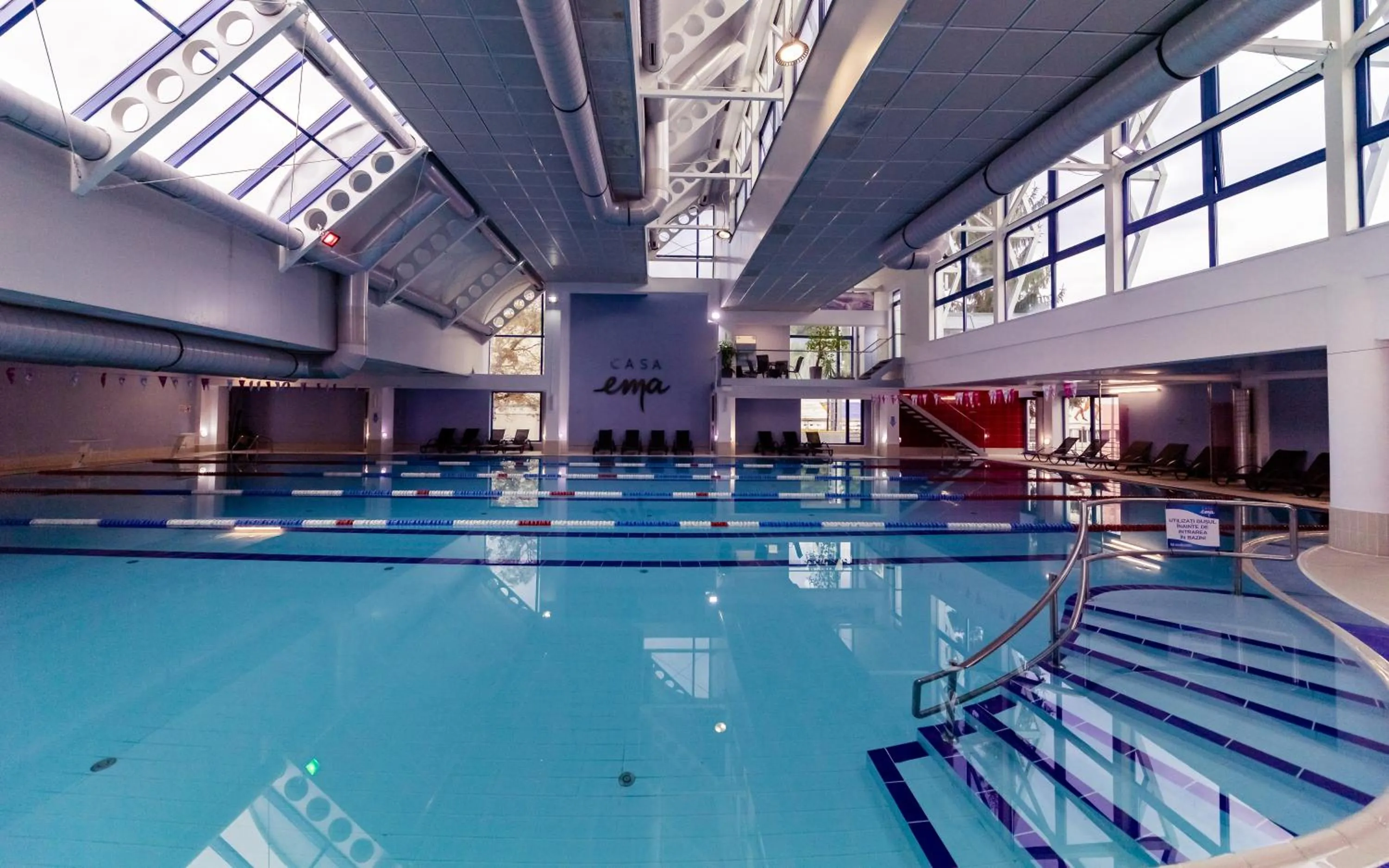 Swimming pool in Casa EMA Pensiune & SPA