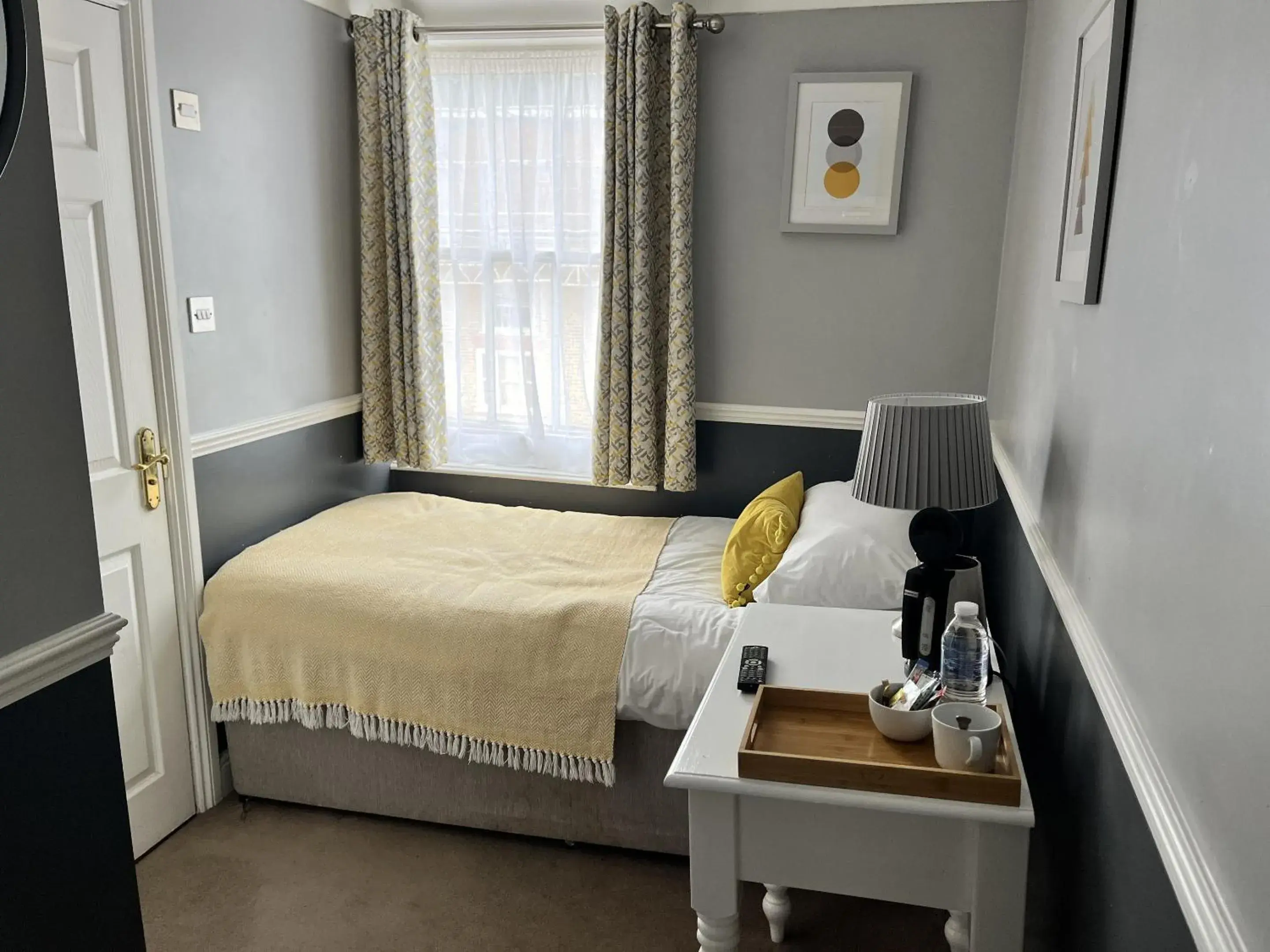 Single Room - single occupancy in The Ship Hotel Single Room - single occupancy in The Ship Hotel