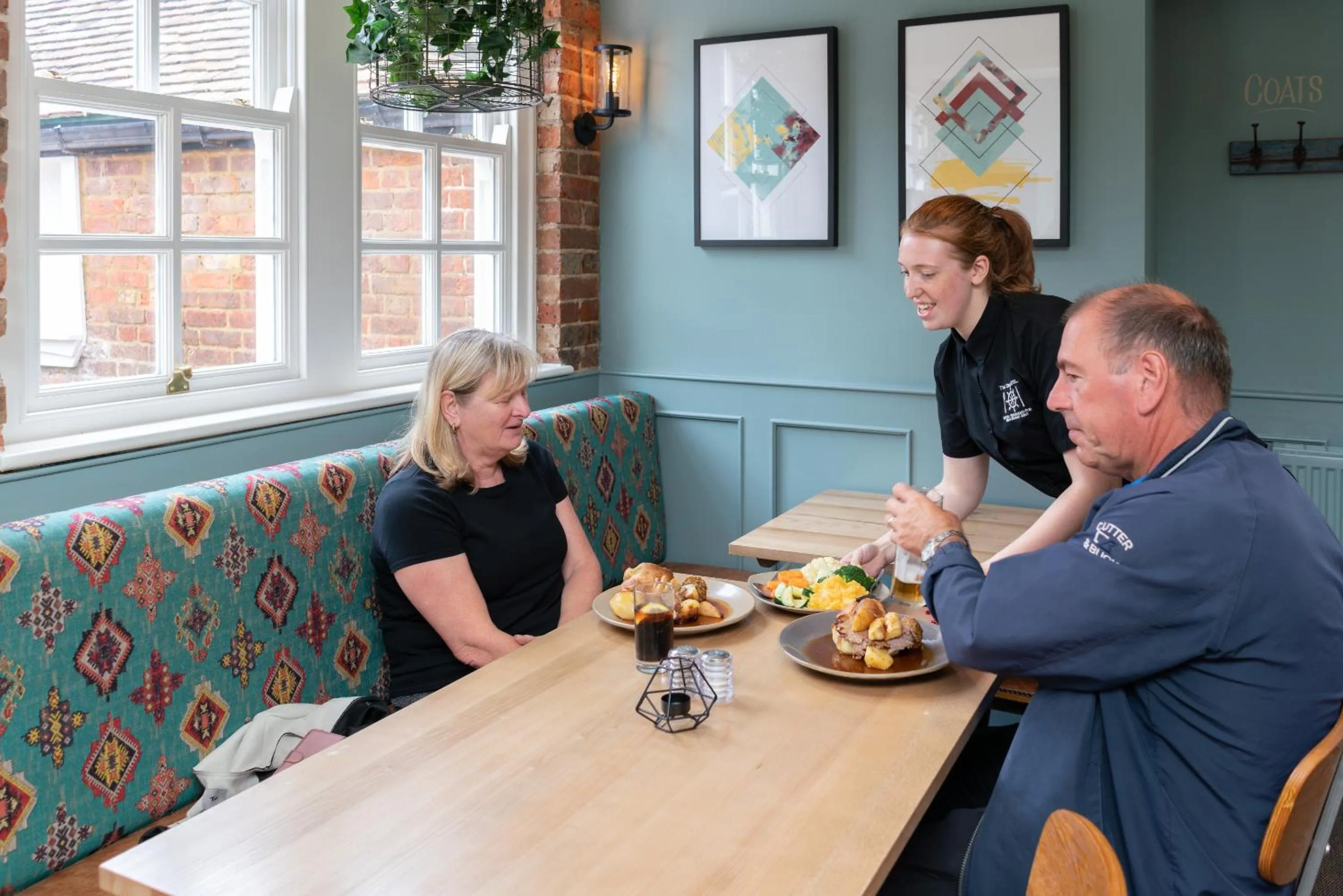 Food and drinks in The Ship Hotel