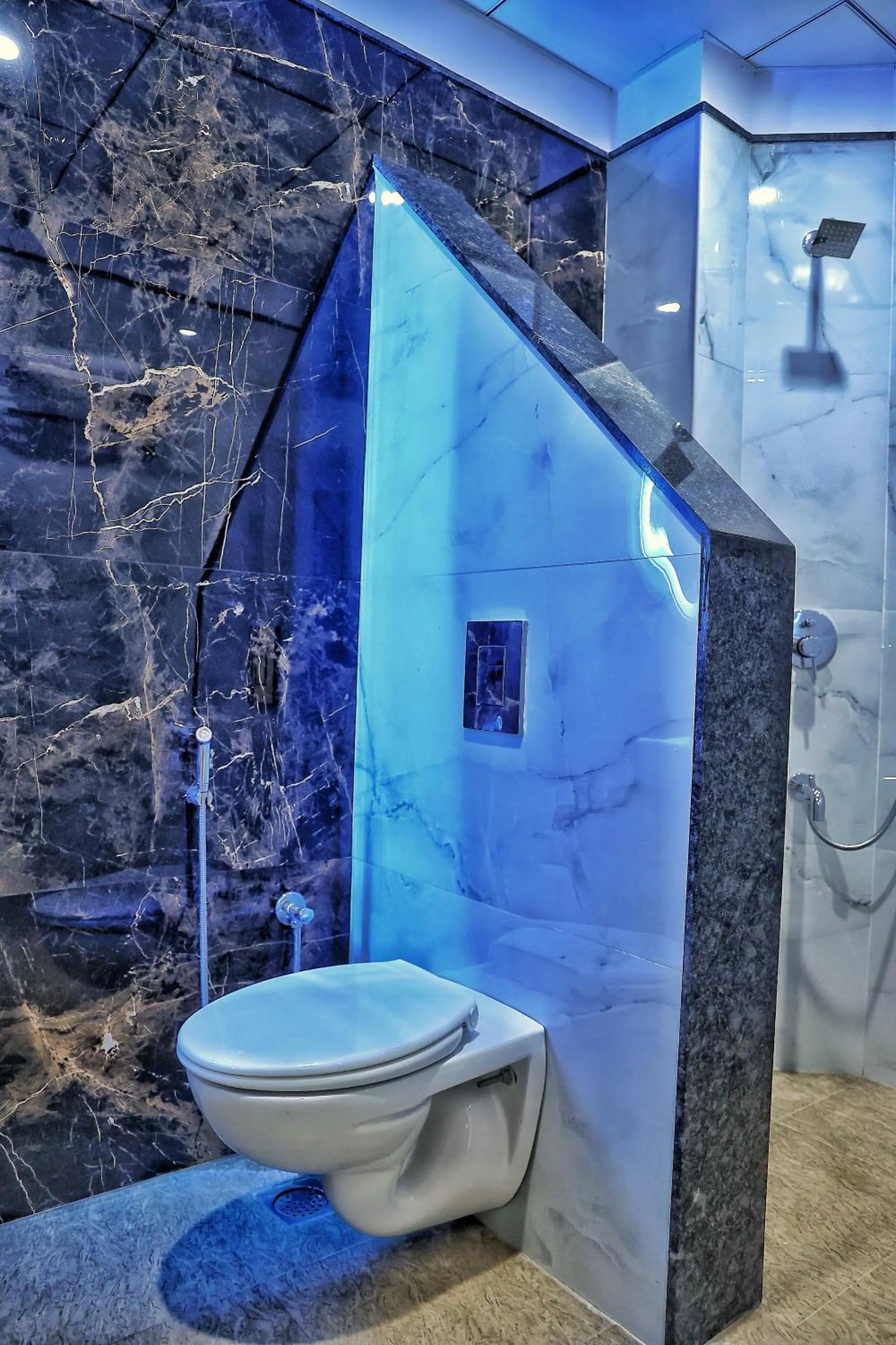 Bathroom in Hotel Aaryan Comforts - Peenya