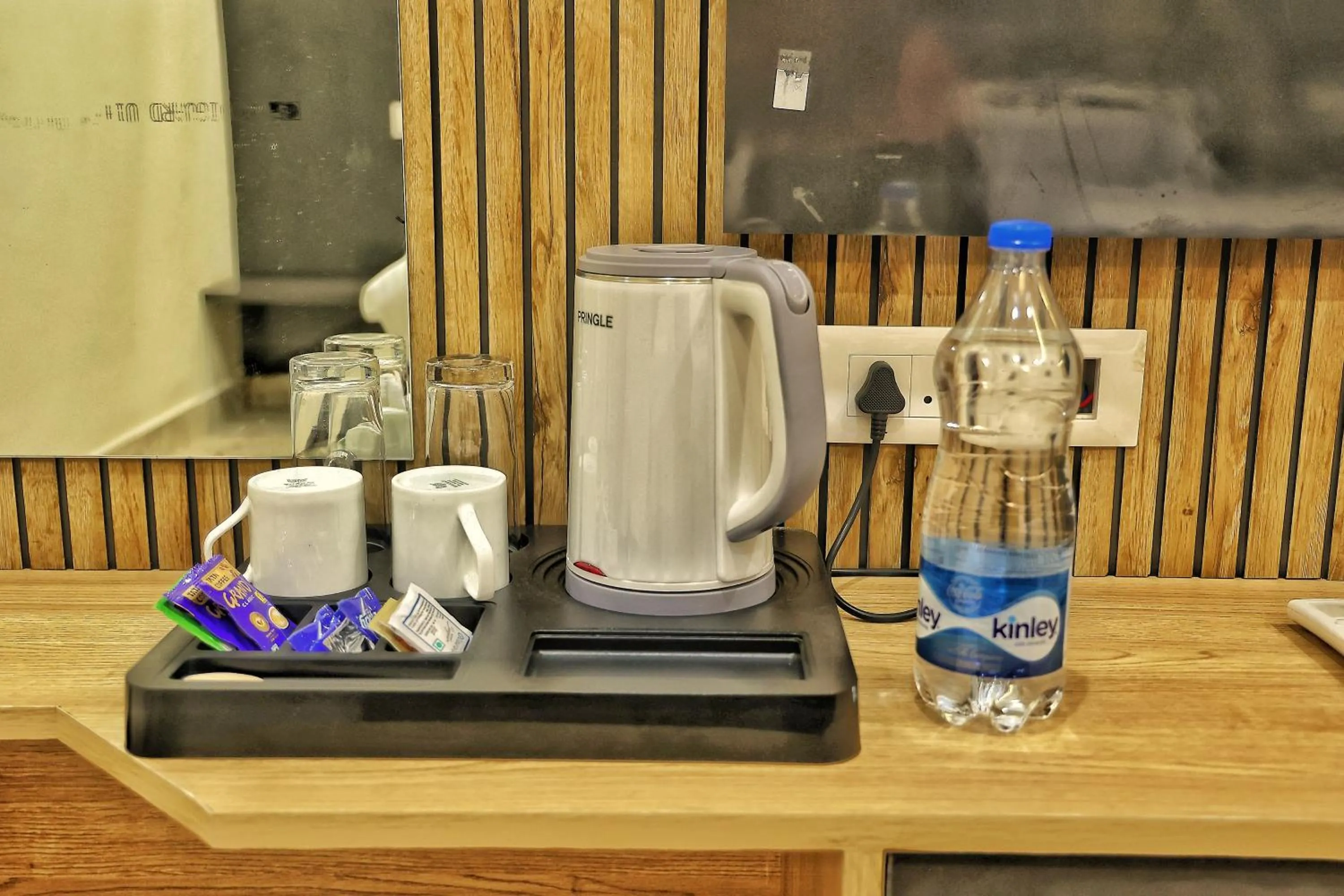 Coffee/tea facilities in Hotel Aaryan Comforts - Peenya