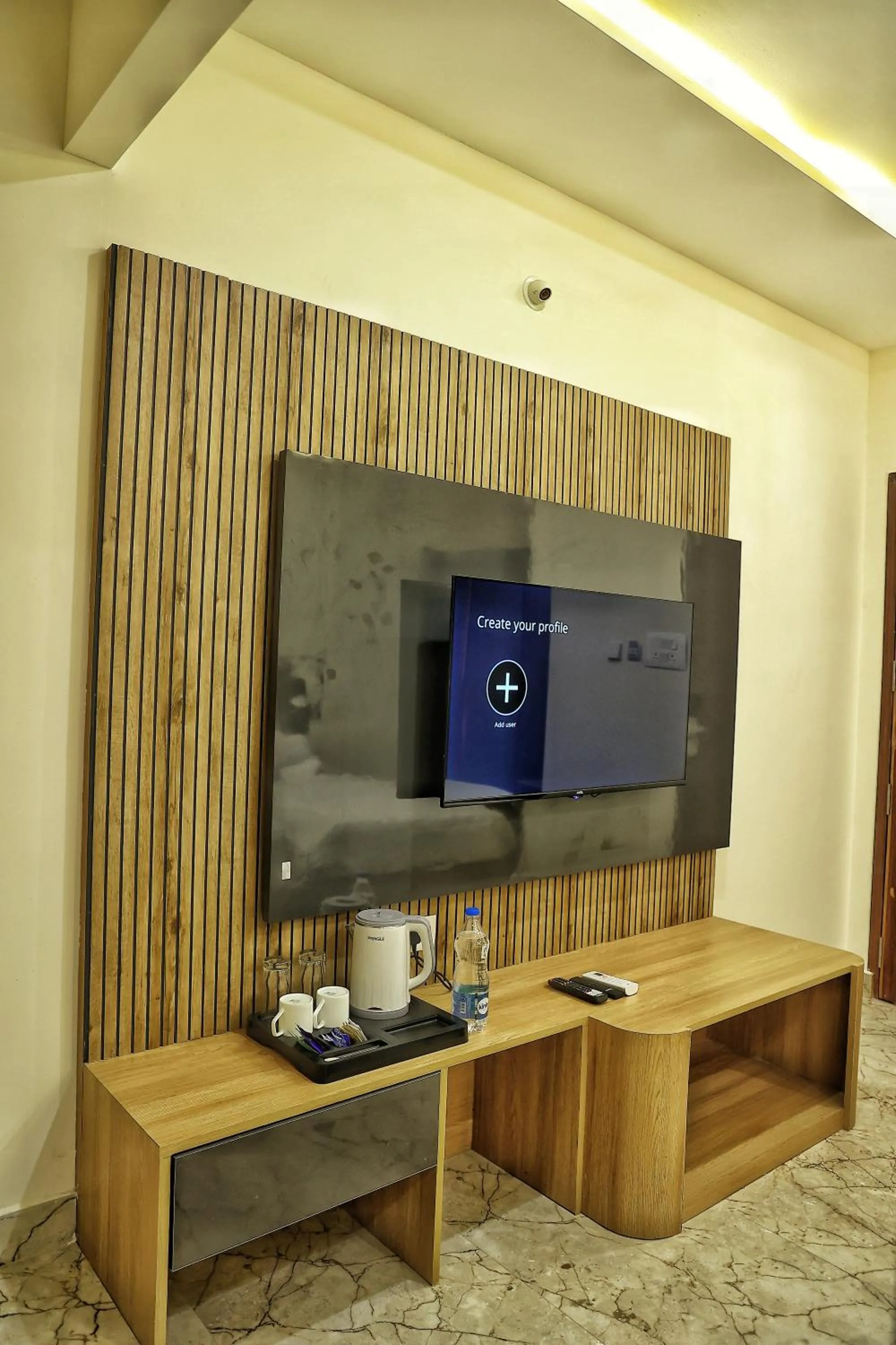 TV and multimedia in Hotel Aaryan Comforts - Peenya
