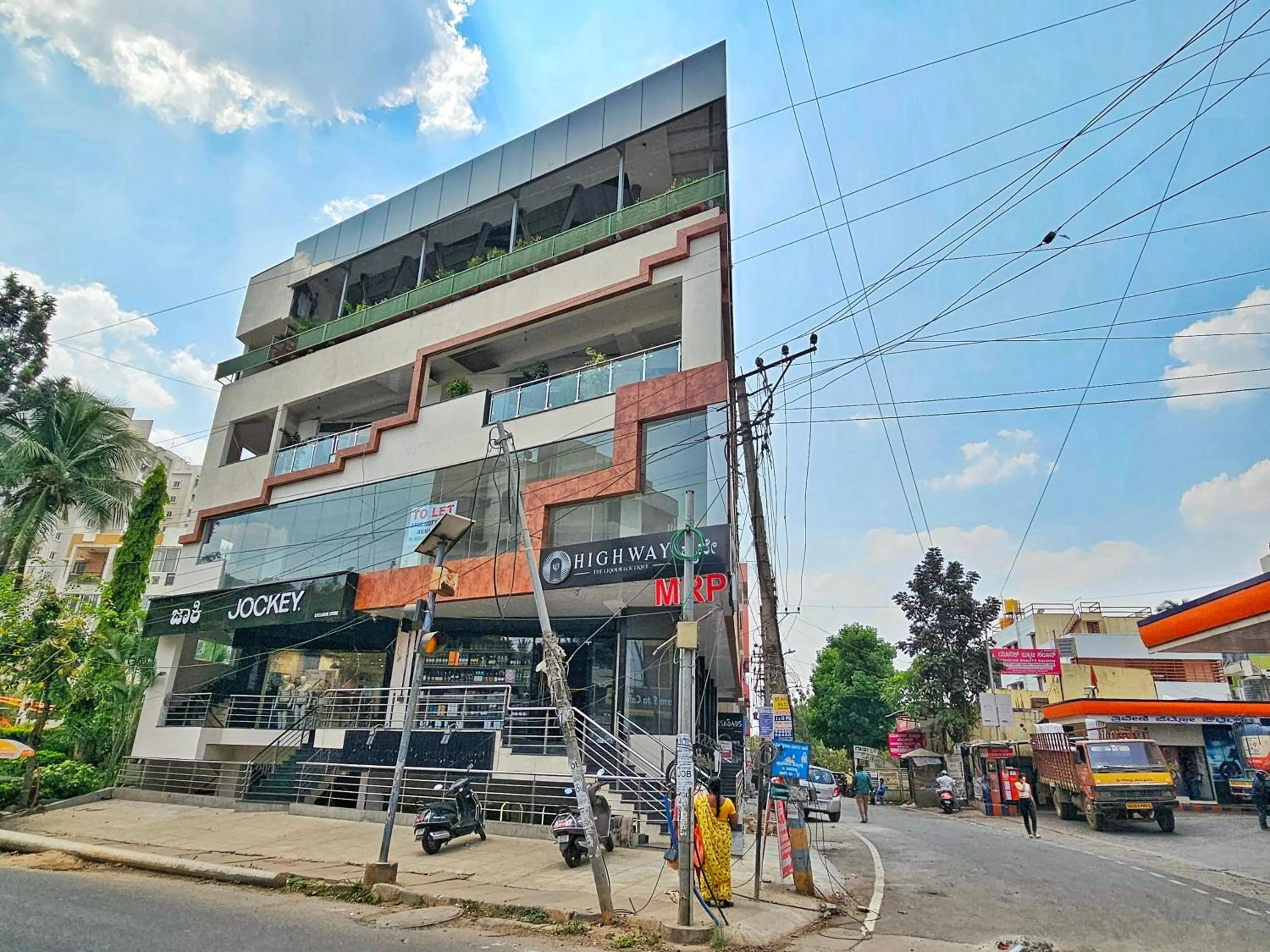 Property building in Hotel Aaryan Comforts - Peenya
