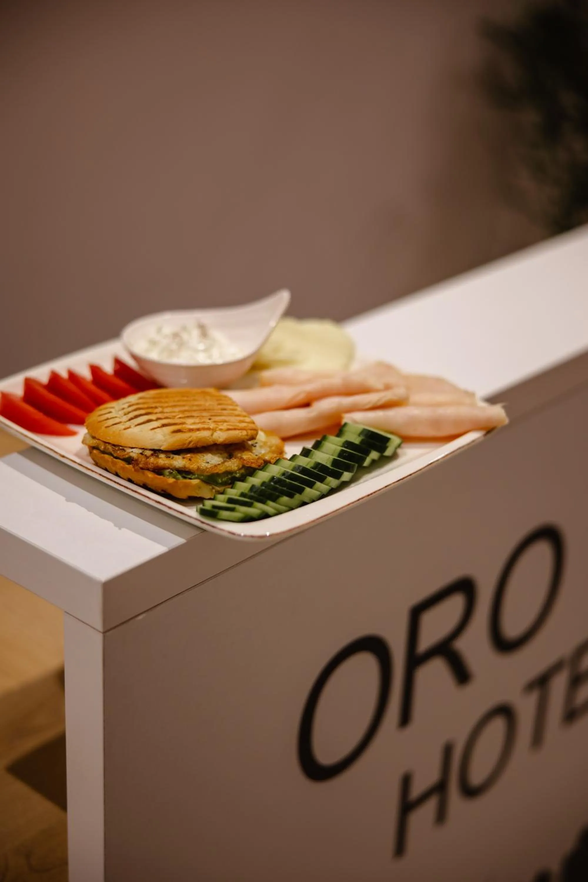 Food and drinks in Oro Inn Hotel