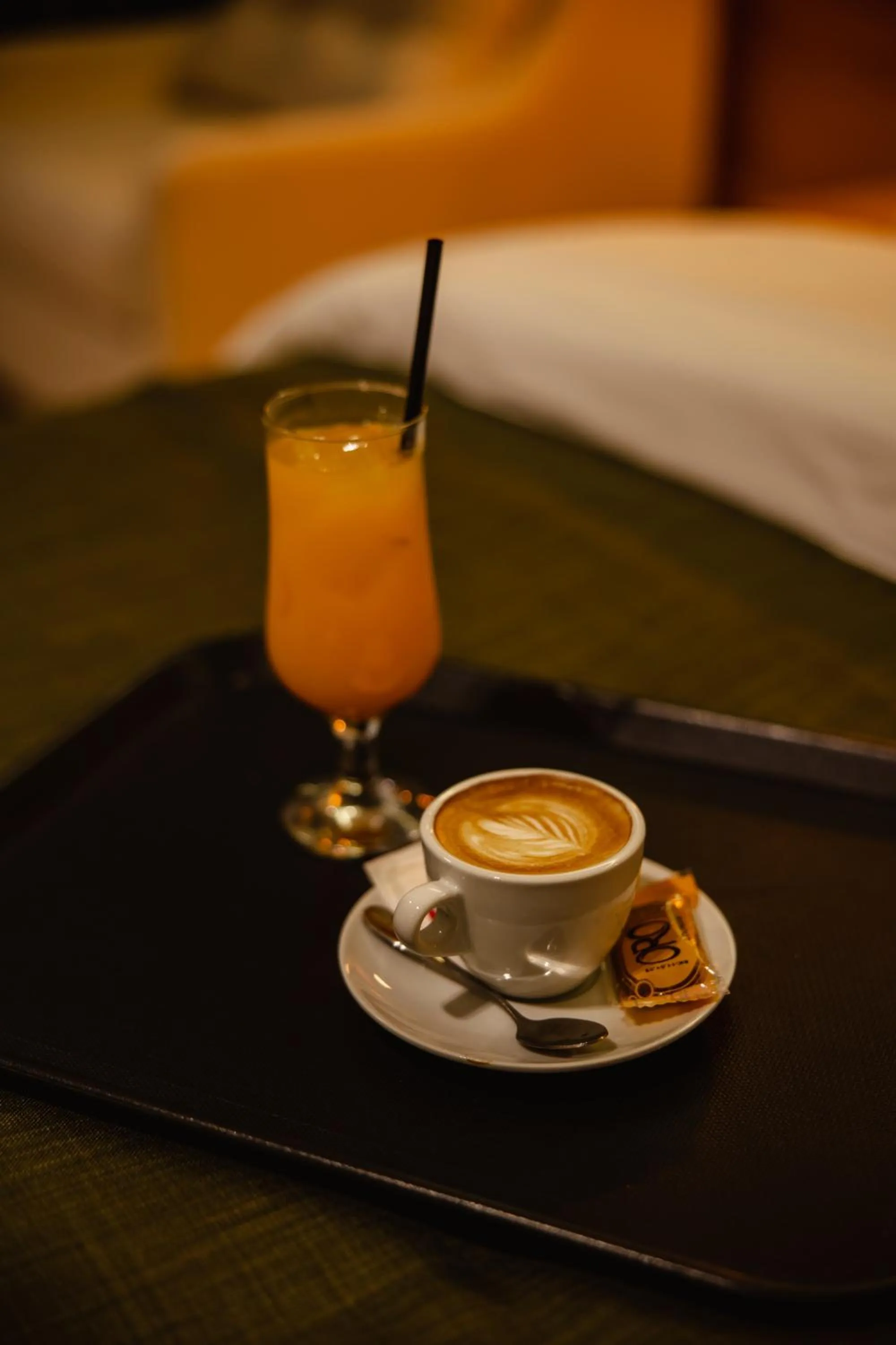 Coffee/tea facilities in Oro Inn Hotel