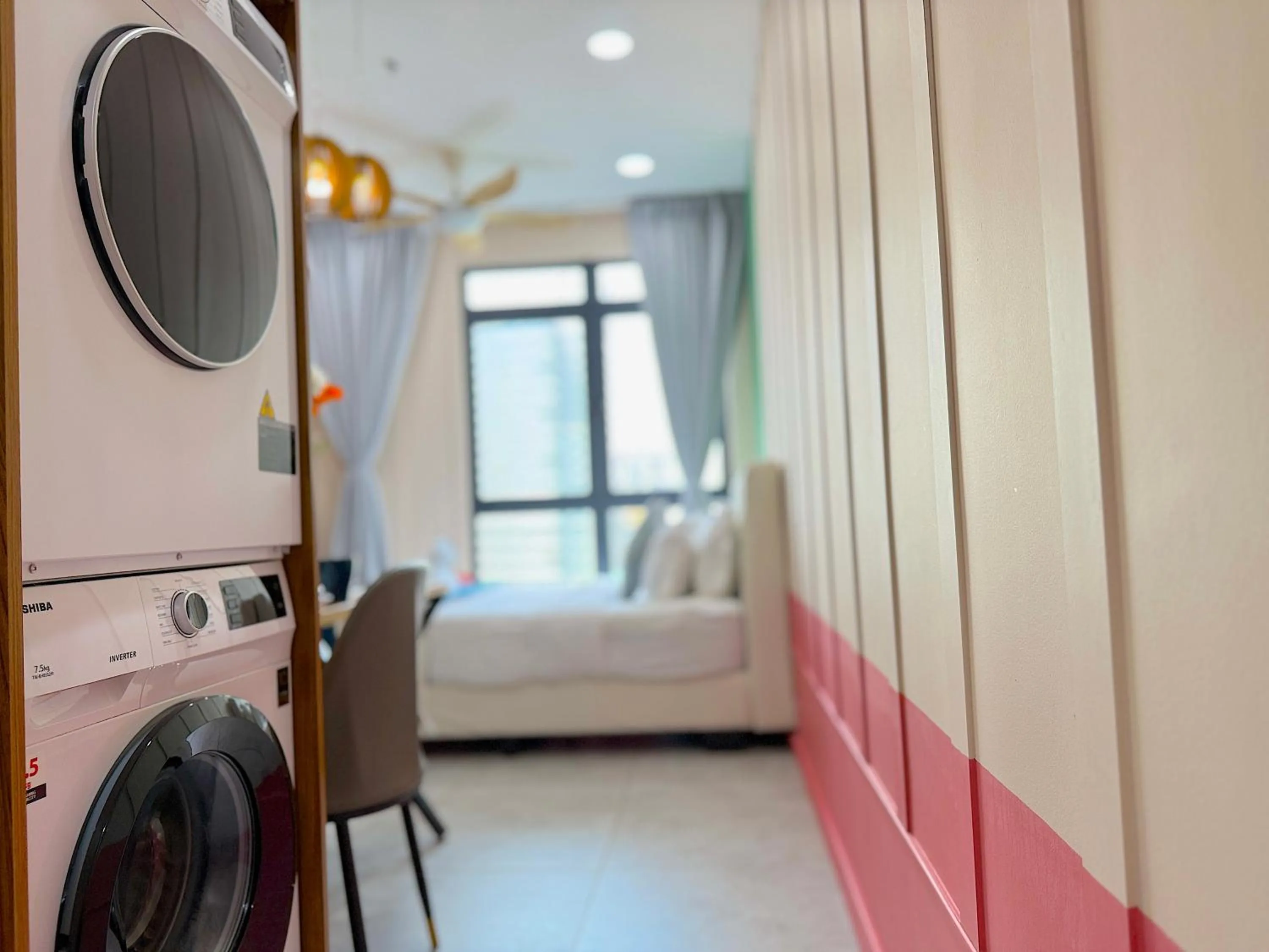 washing machine in Neu Suites By Serenity Homes Near Gleneagles, KLCC & LRT