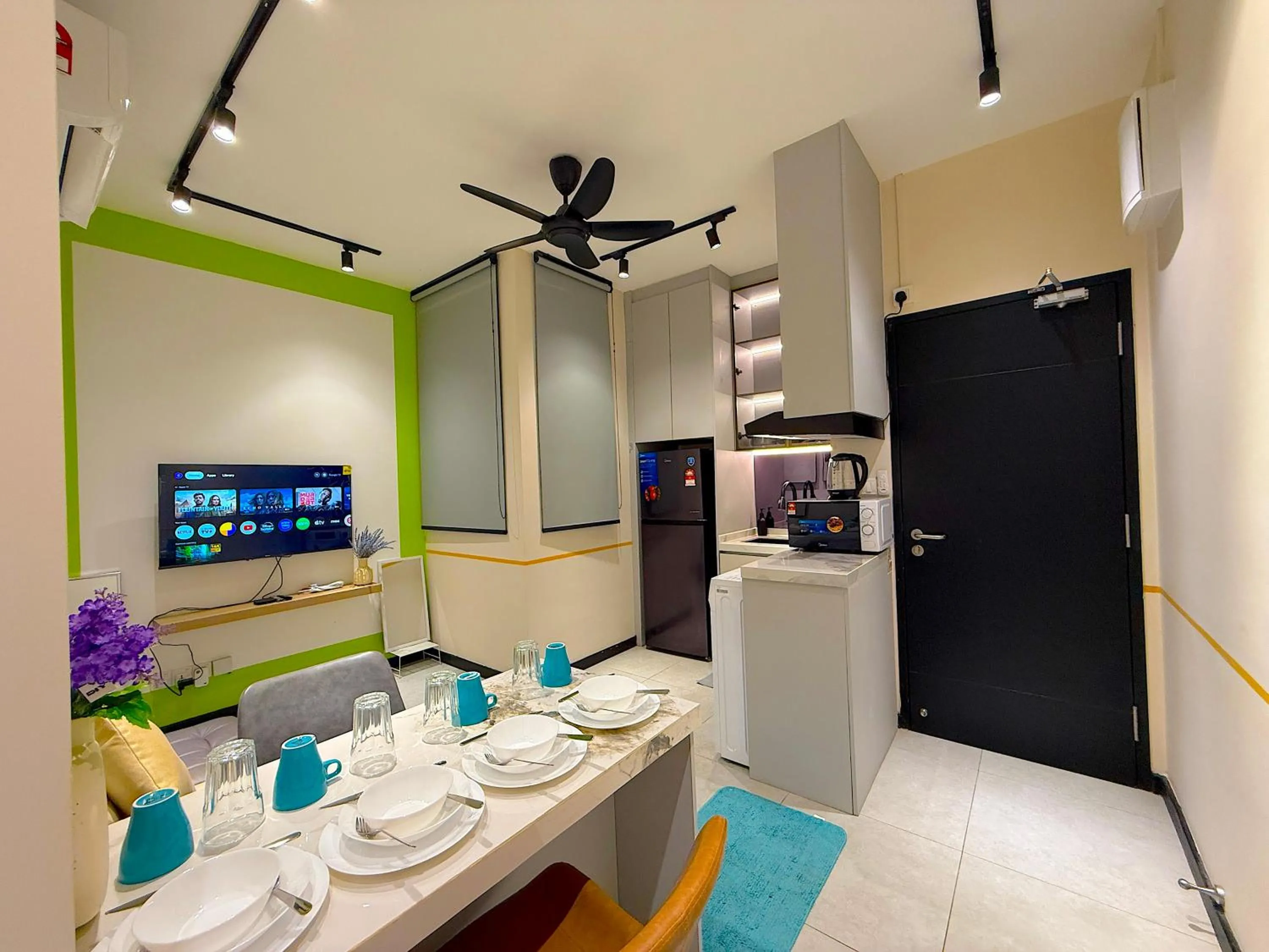 TV and multimedia in Neu Suites By Serenity Homes Near Gleneagles, KLCC & LRT