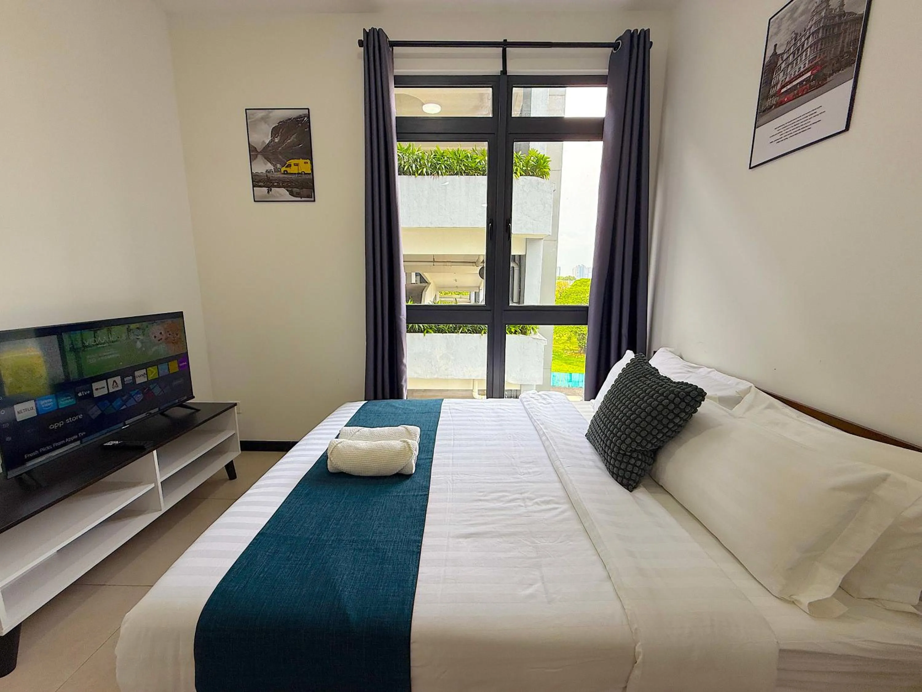 Bed in Neu Suites By Serenity Homes Near Gleneagles, KLCC & LRT