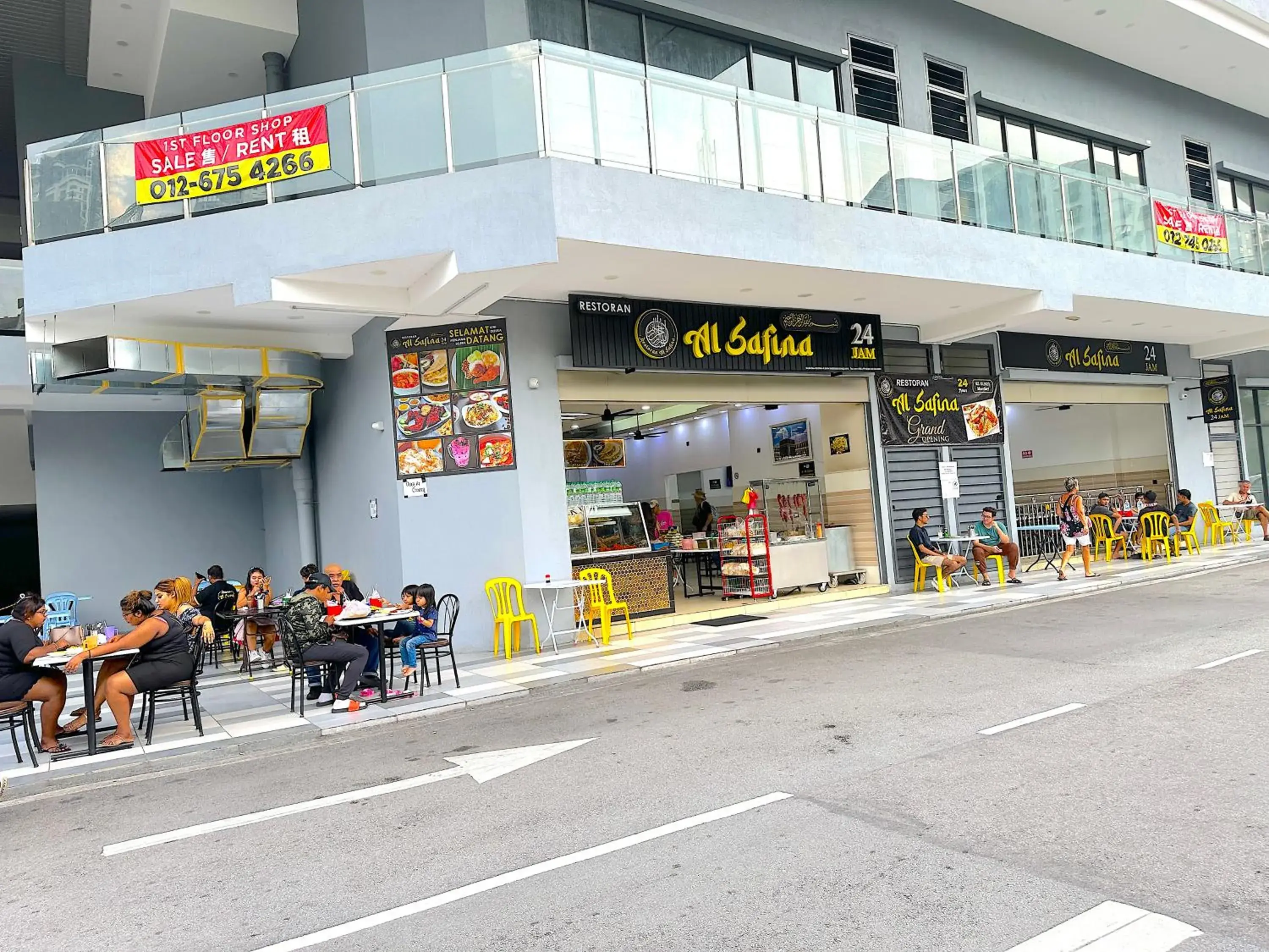 Restaurant/places to eat in Neu Suites By Serenity Homes Near Gleneagles, KLCC & LRT Restaurant/places to eat in Neu Suites By Serenity Homes Near Gleneagles, KLCC & LRT