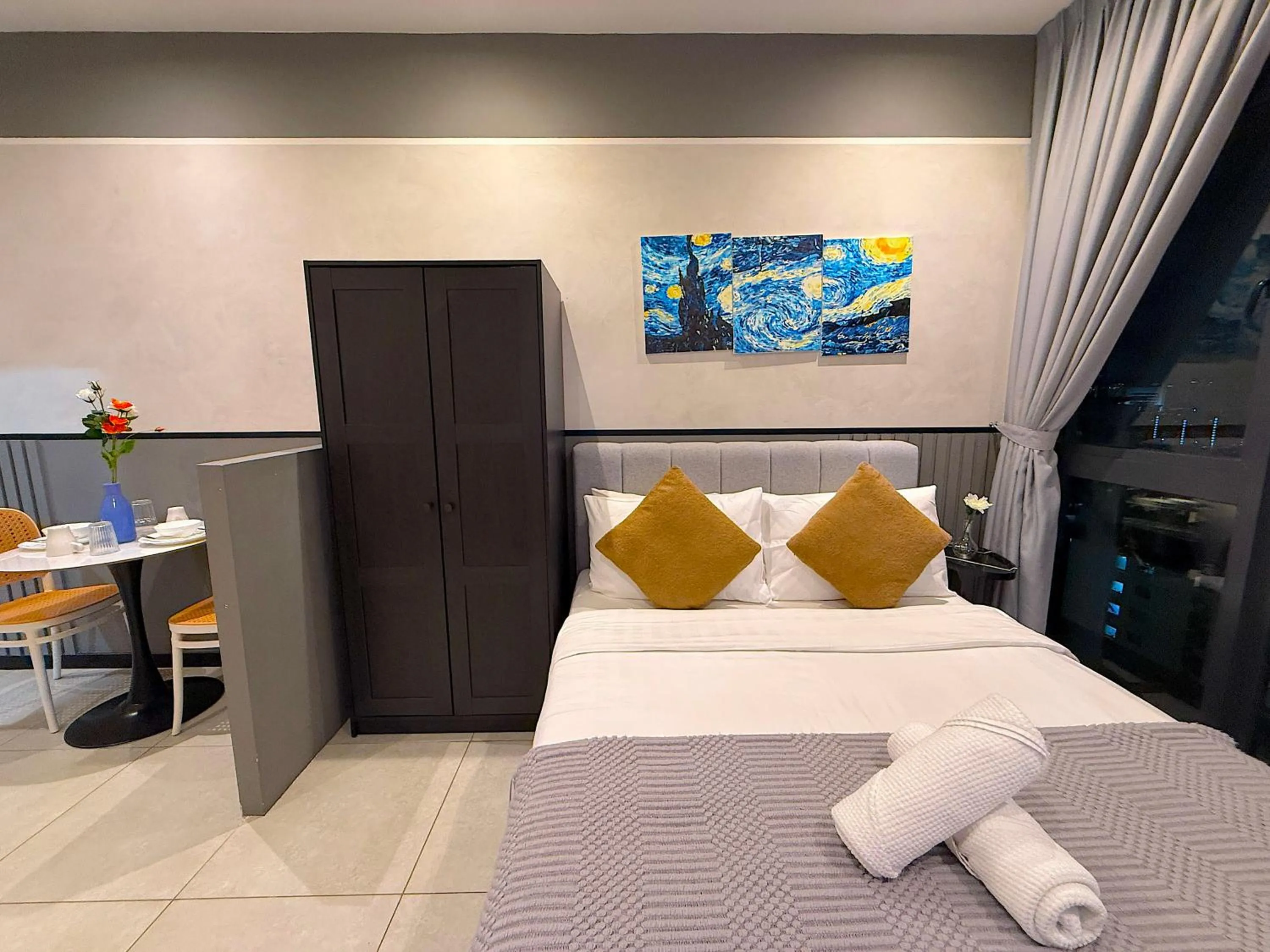 Bed in Neu Suites By Serenity Homes Near Gleneagles, KLCC & LRT