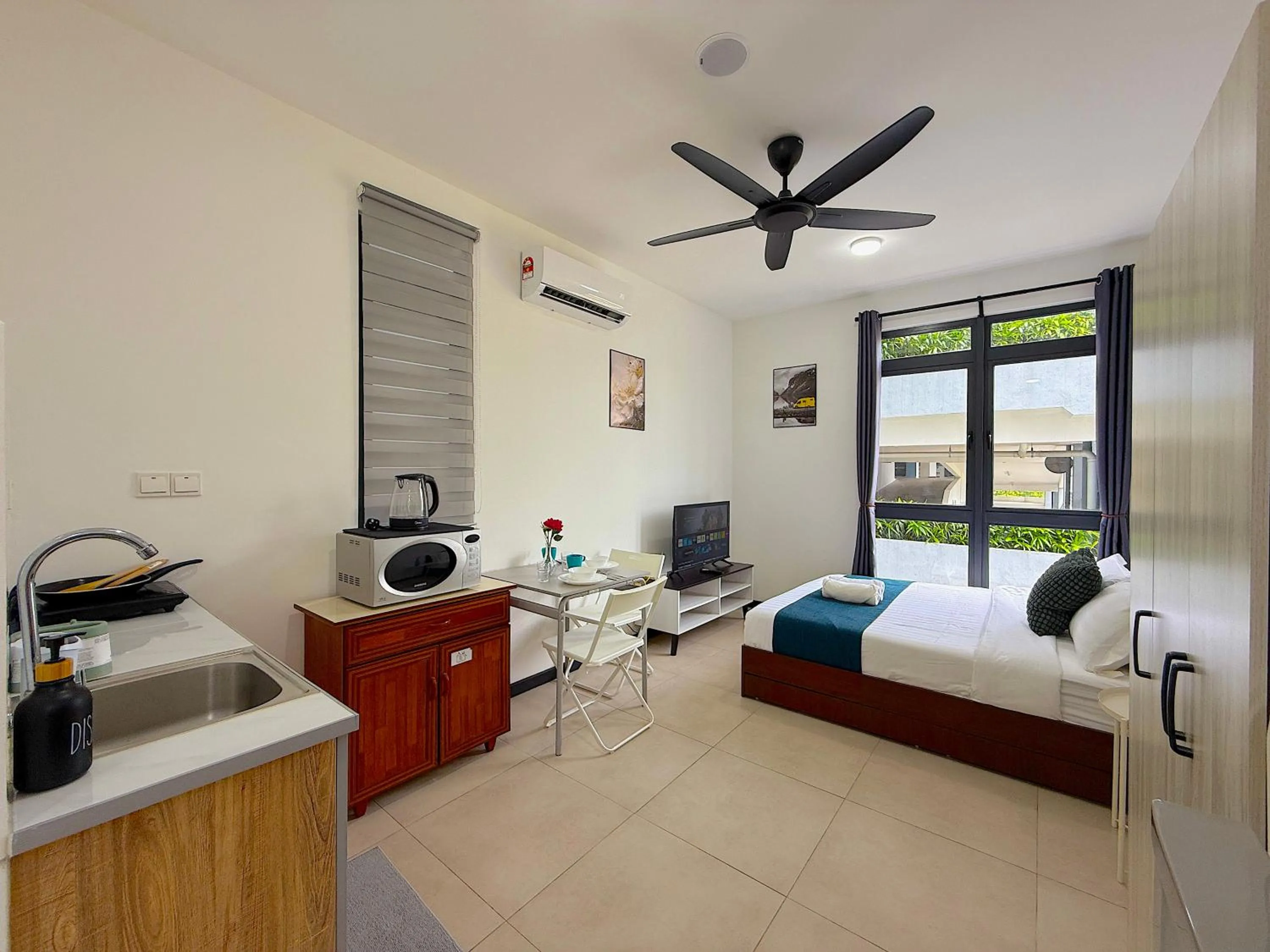 Photo of the whole room, Bed in Neu Suites By Serenity Homes Near Gleneagles, KLCC & LRT