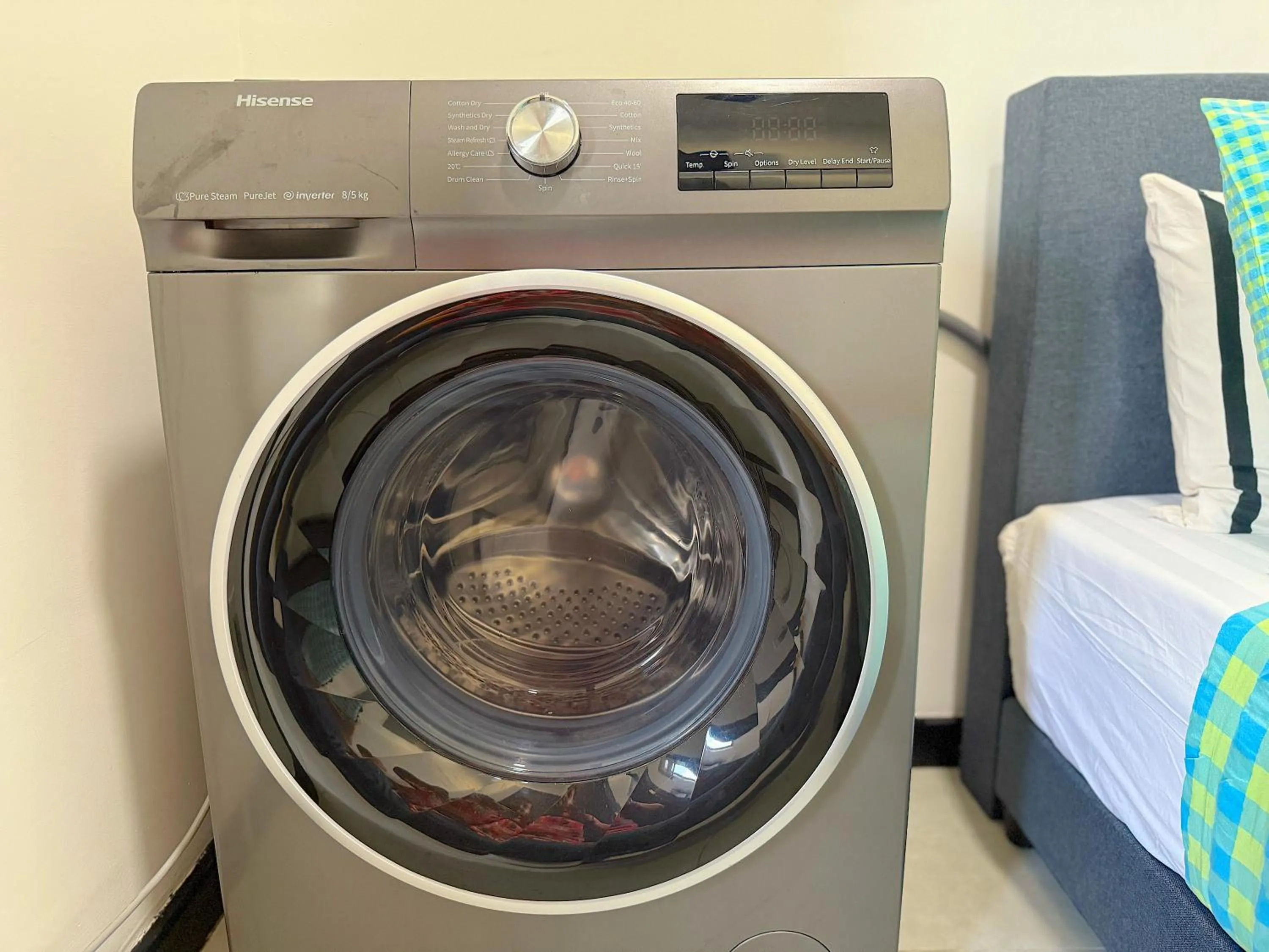 washing machine in Neu Suites By Serenity Homes Near Gleneagles, KLCC & LRT