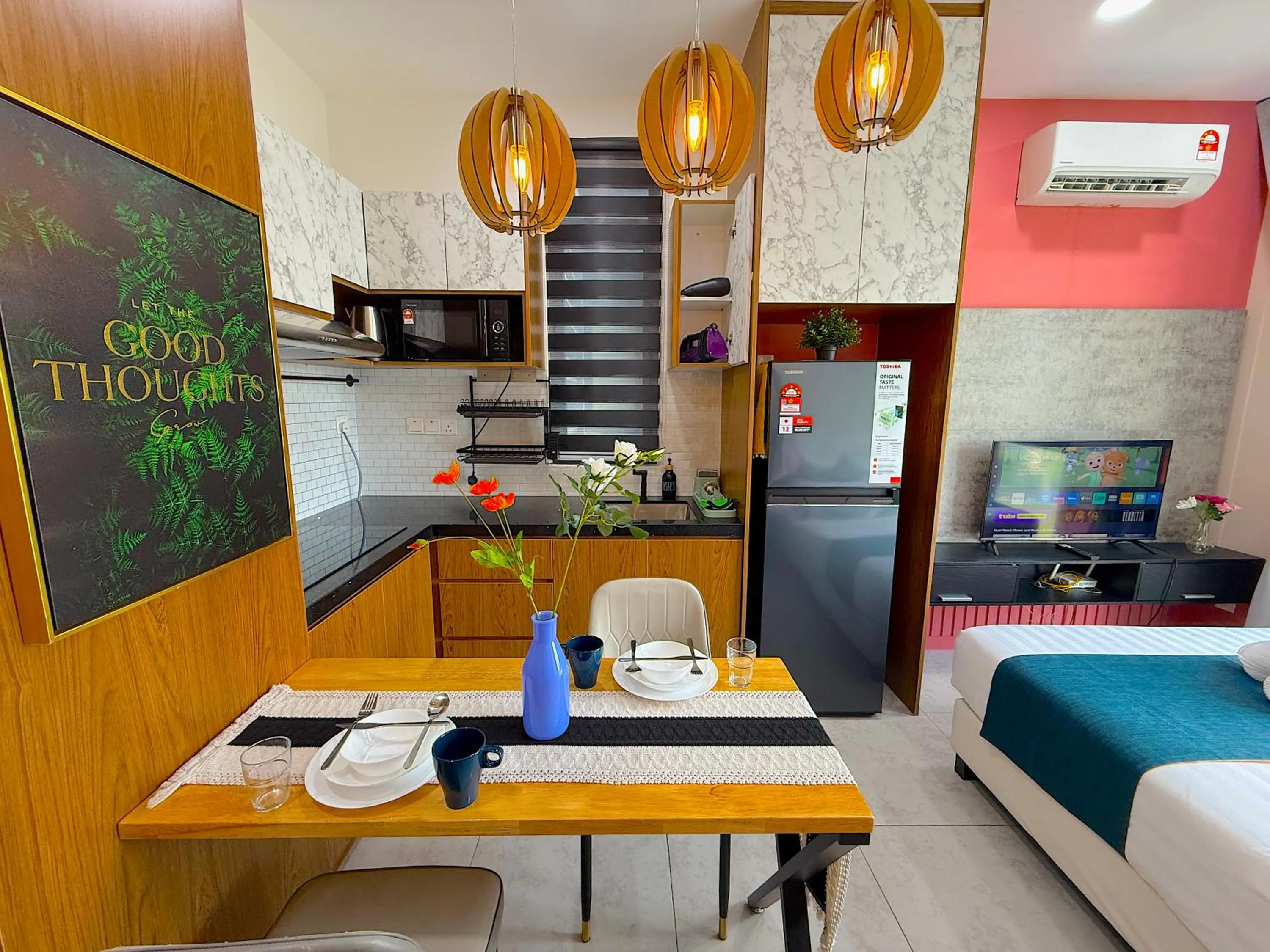 Kitchen or kitchenette in Neu Suites By Serenity Homes Near Gleneagles, KLCC & LRT