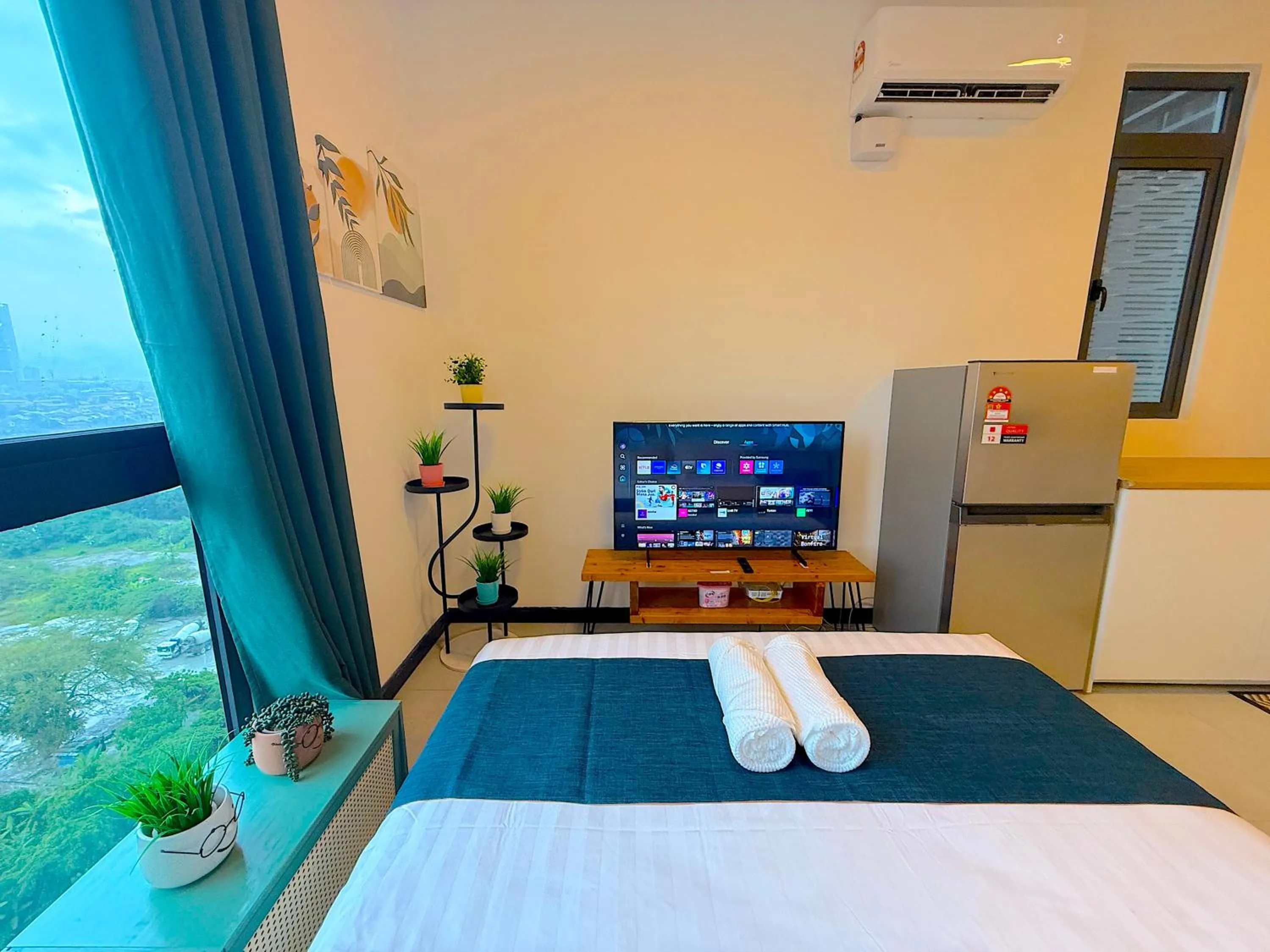 Bed in Neu Suites By Serenity Homes Near Gleneagles, KLCC & LRT