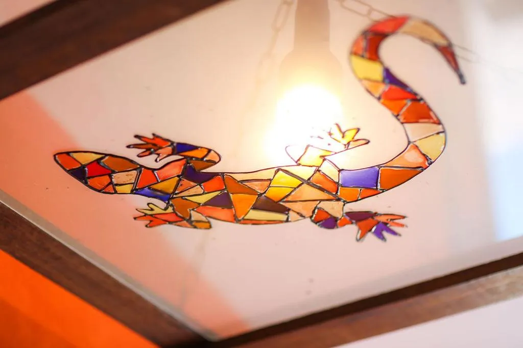 Decorative detail in Íkaro Suites Colonial