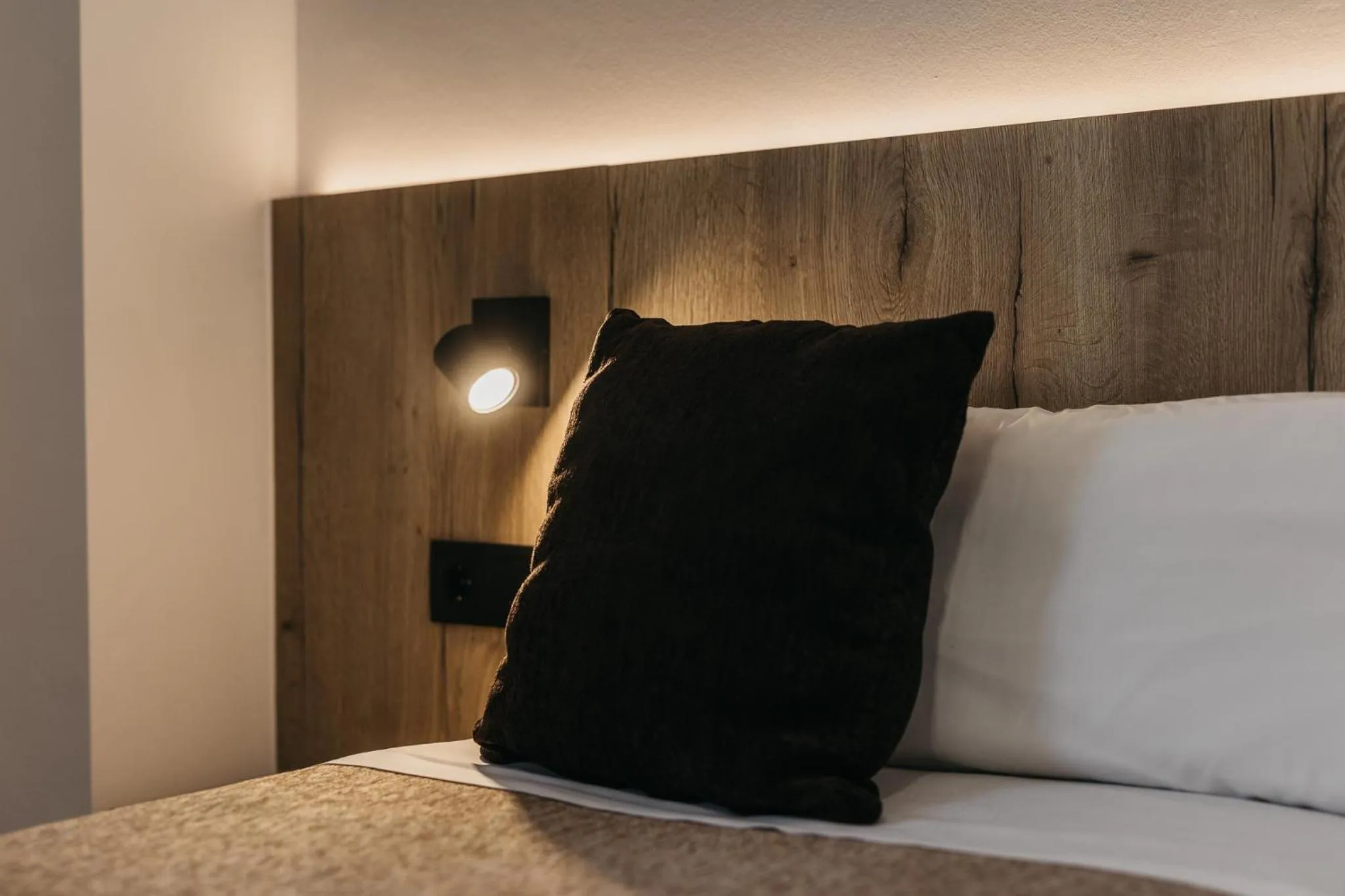 Bed in La Trobada Hotel Sport