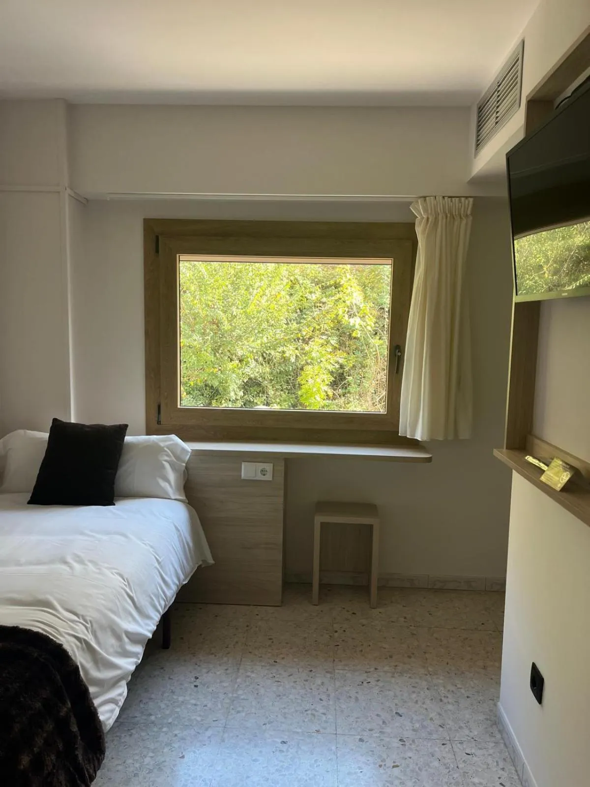 Bed in La Trobada Hotel Sport