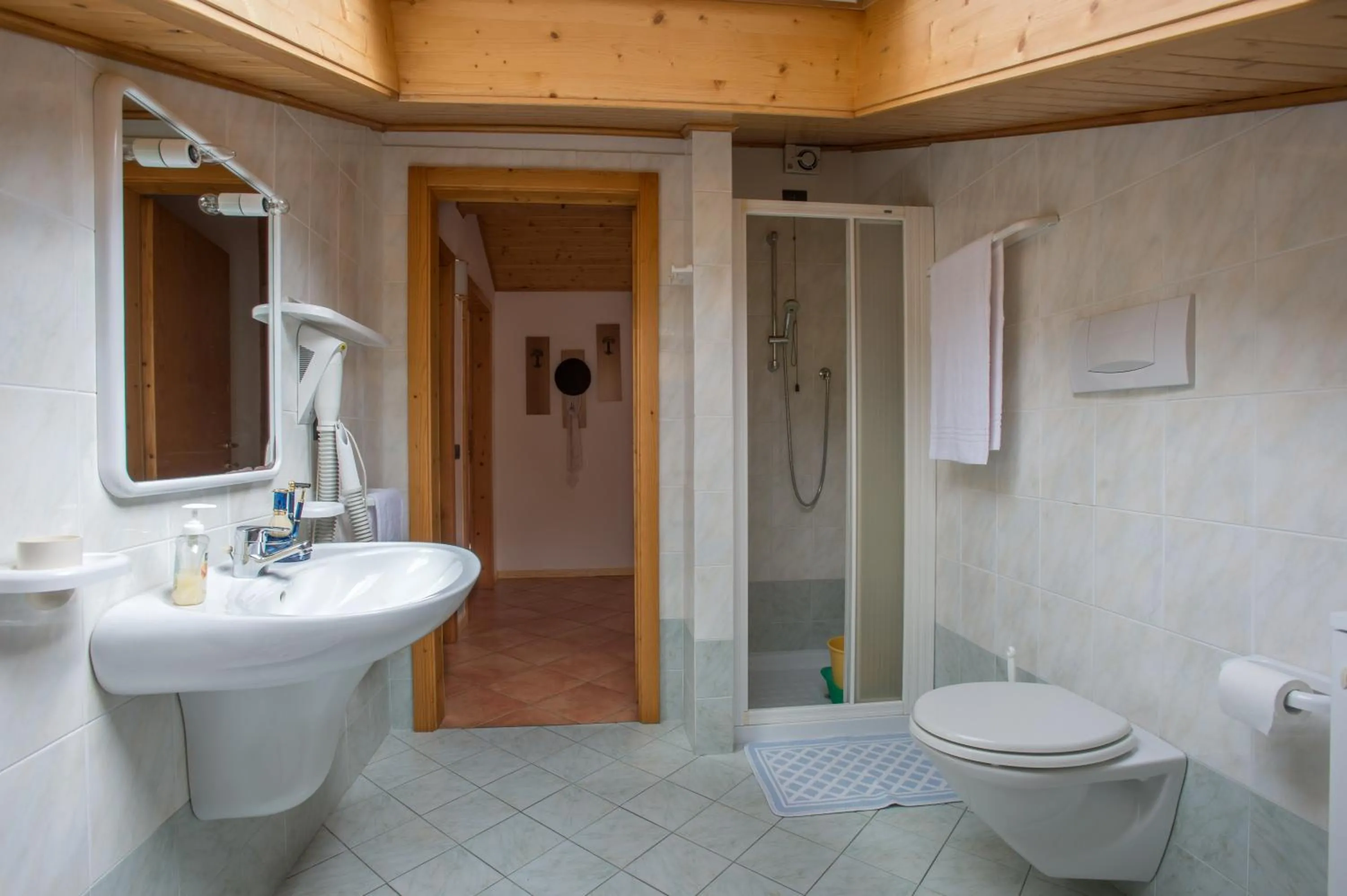 Bathroom in Residence Betulla Molveno