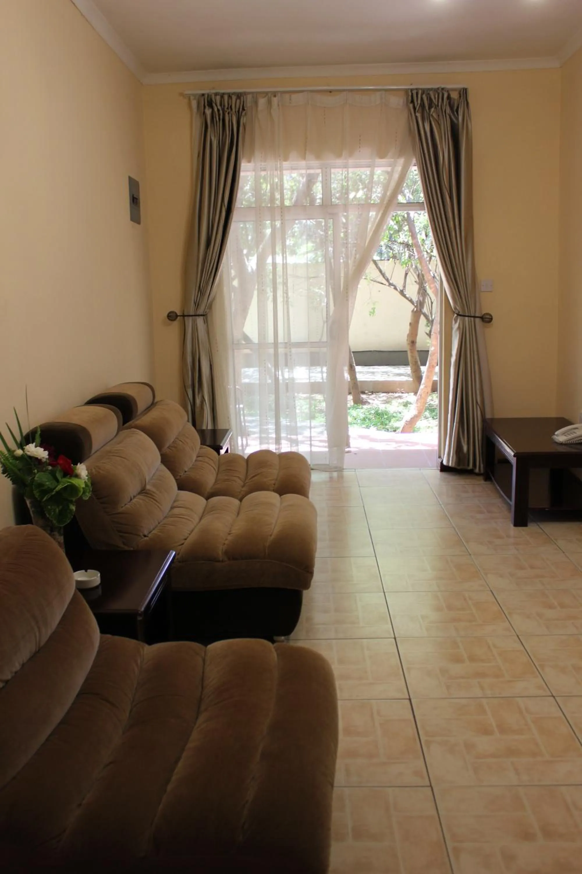 Living room in Chamba Valley Exotic Hotel