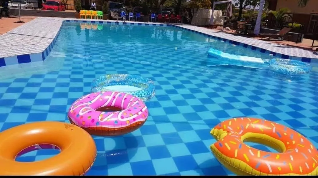 Swimming pool in Chamba Valley Exotic Hotel