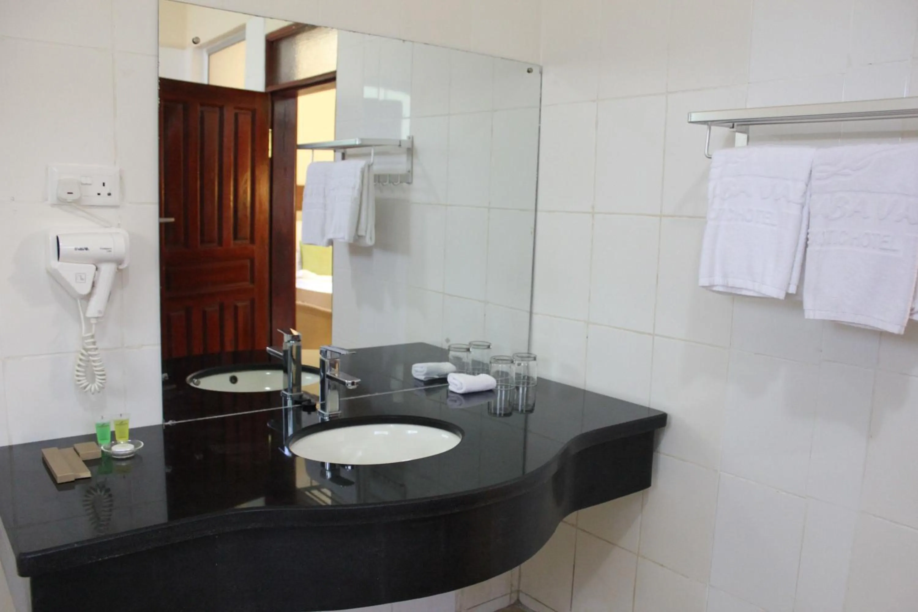 Bathroom in Chamba Valley Exotic Hotel