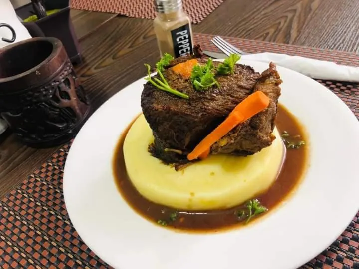 Breakfast in Mika Lodge