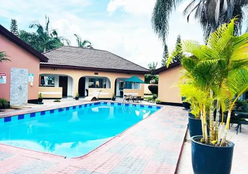 Swimming pool in Mika Lodge