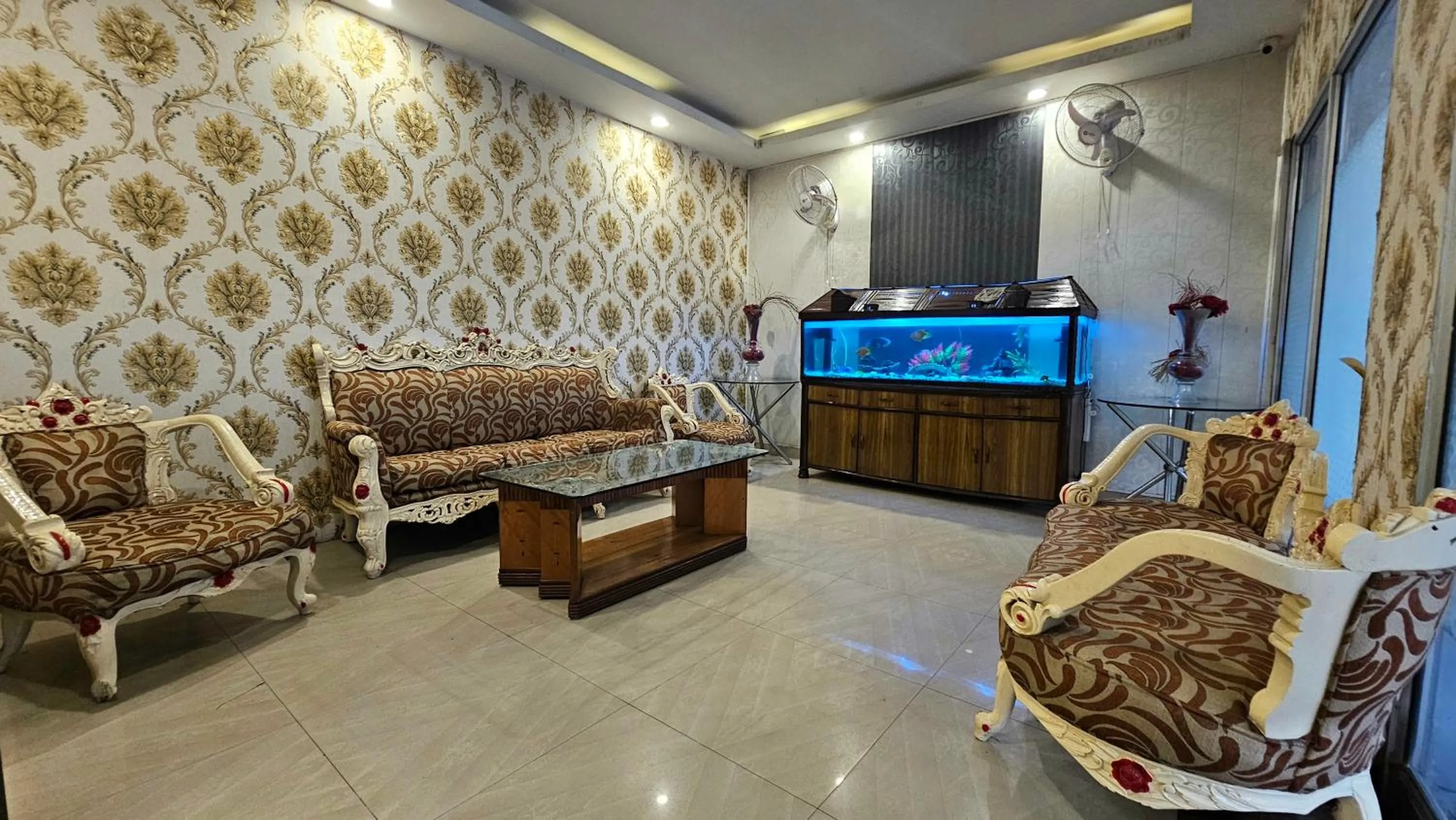 Seating area in Hotel HK Continental