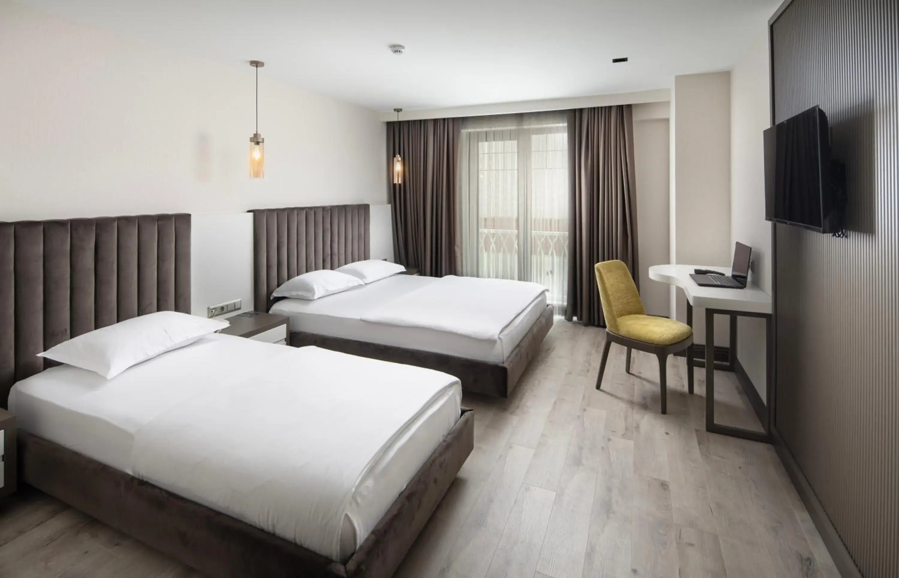 Triple Room in Sinema Hotel Ordu Triple Room in Sinema Hotel Ordu