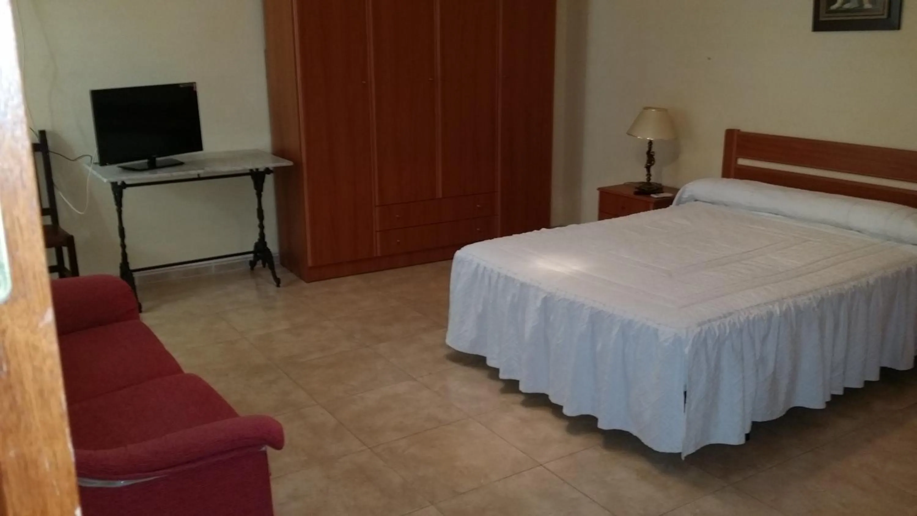 Bedroom, Bed in Hotel Mesón El Número Uno