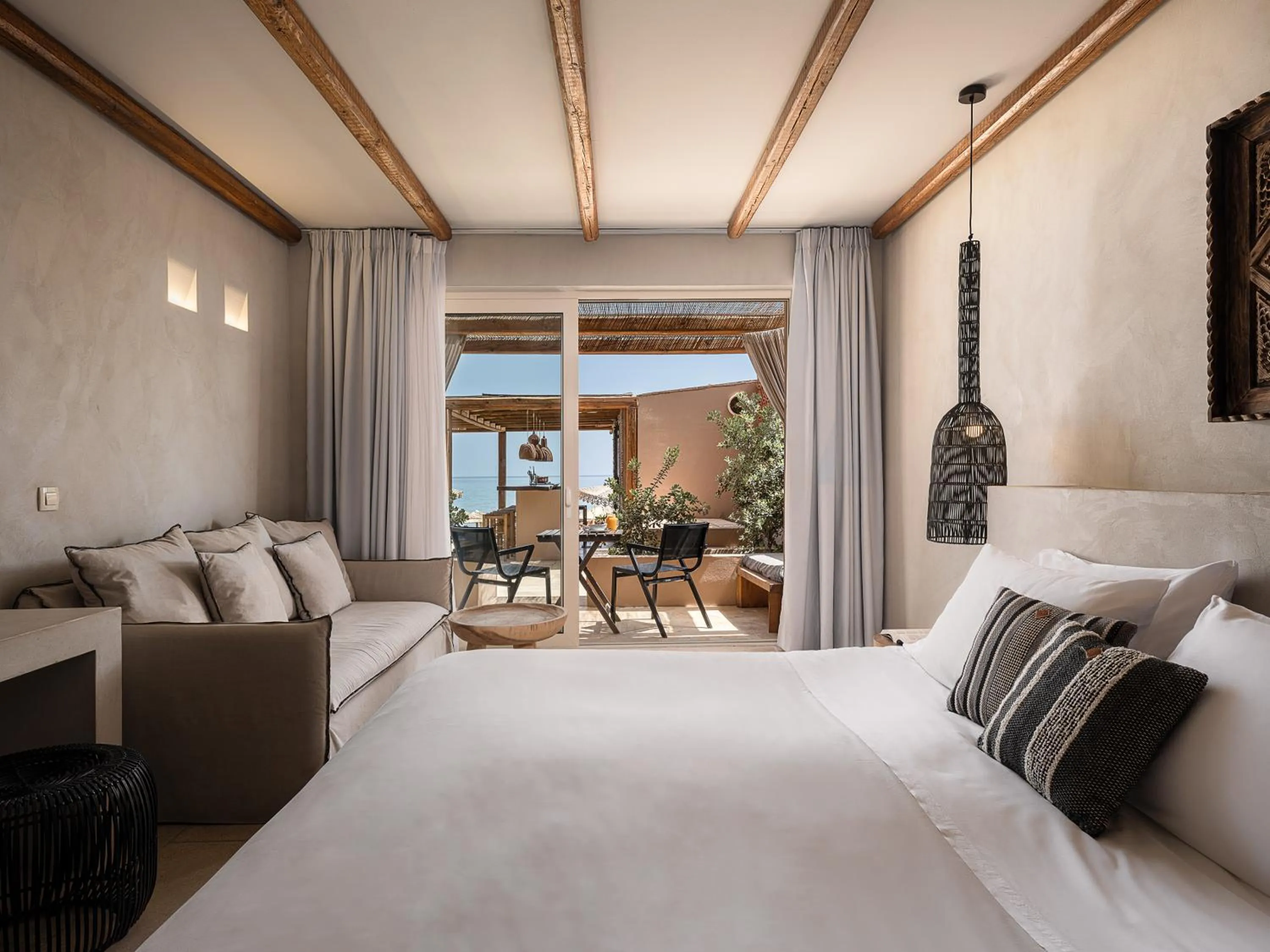 Bed in The Theodore Boutique Hotel- adults only 16 plus