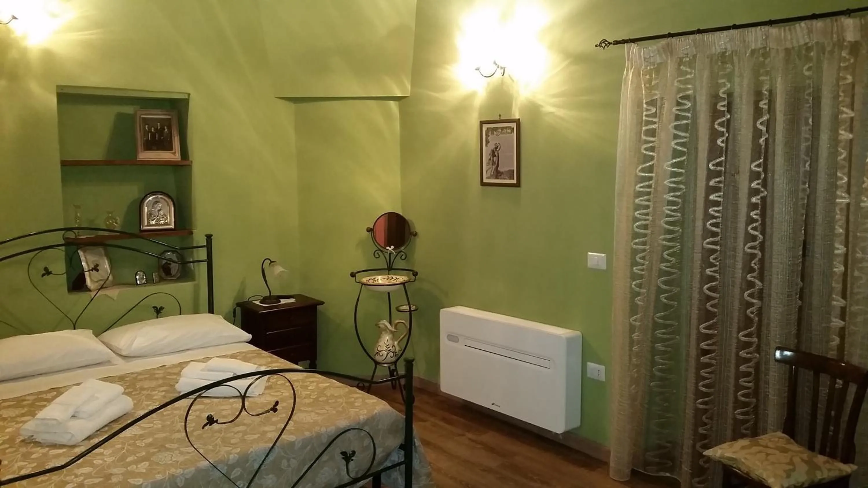 Bed in B&B Dhafna