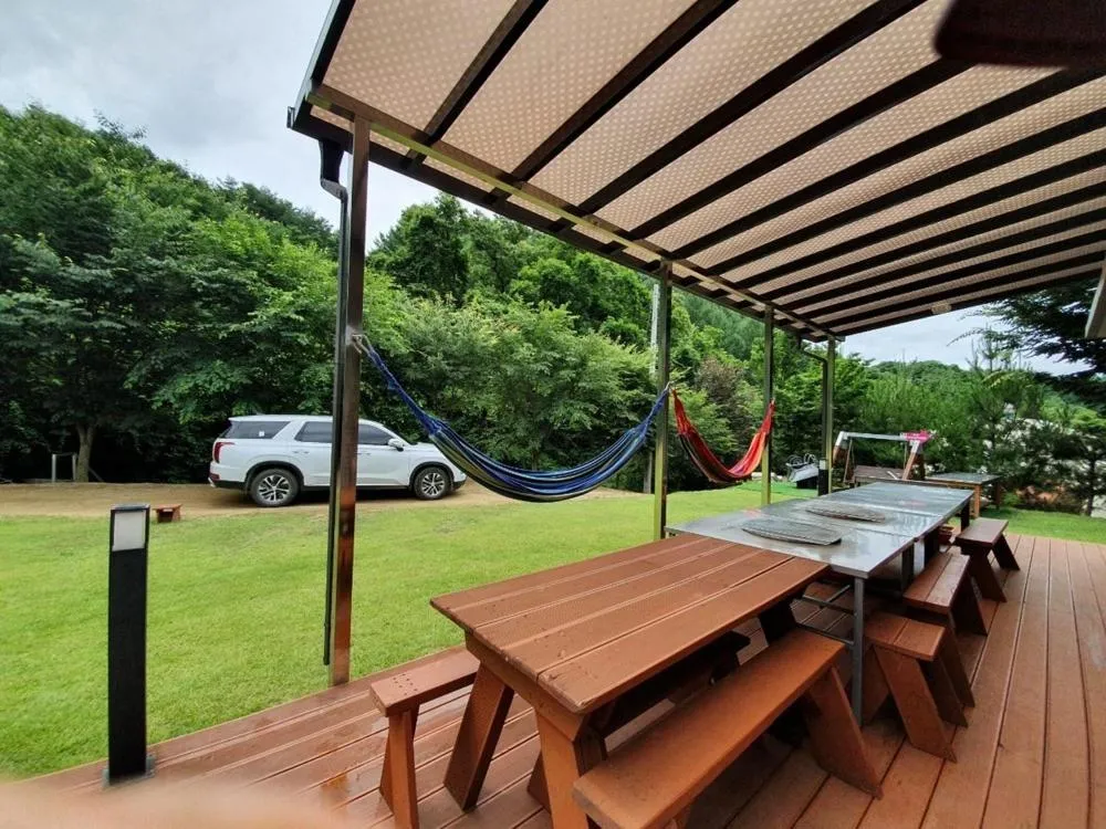 Hwacheon Yeoungwoong-ine Pension