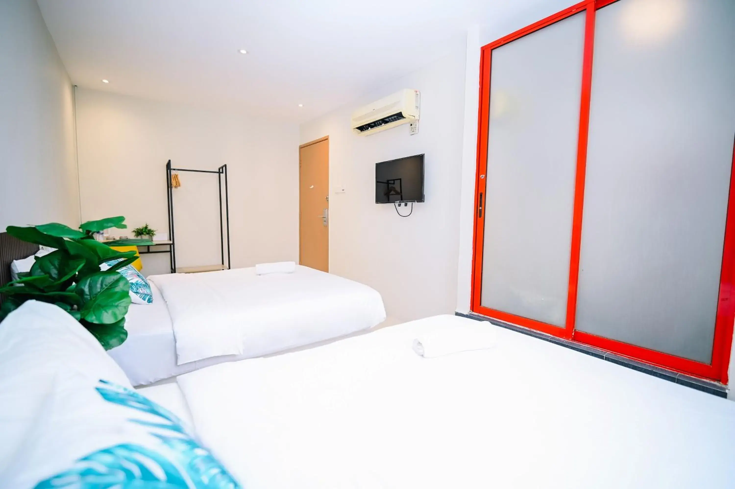 Bed in Swing & Pillows - KL Kuchai Lama Bed in Swing & Pillows - KL Kuchai Lama