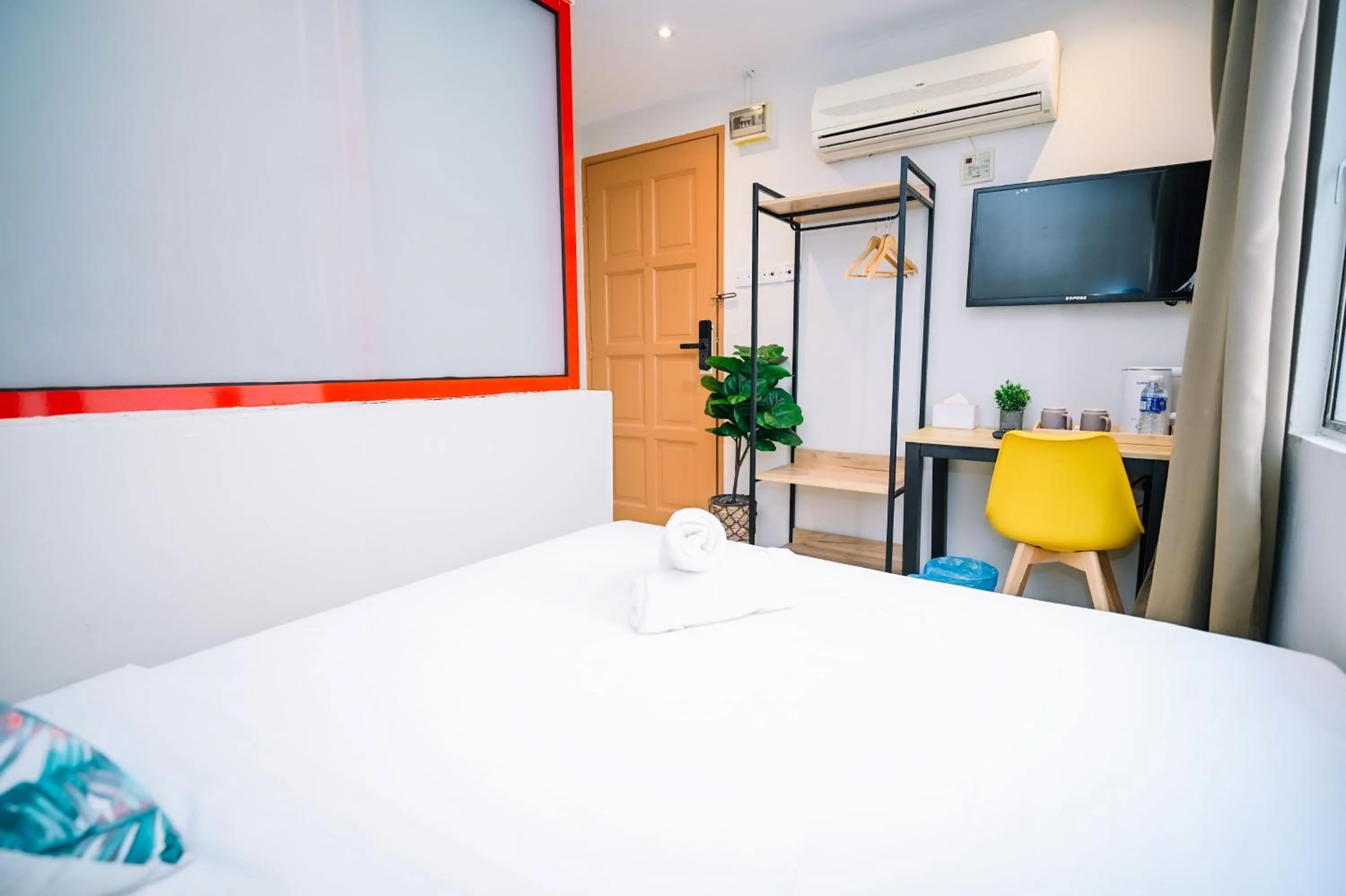 Bed in Swing & Pillows - KL Kuchai Lama