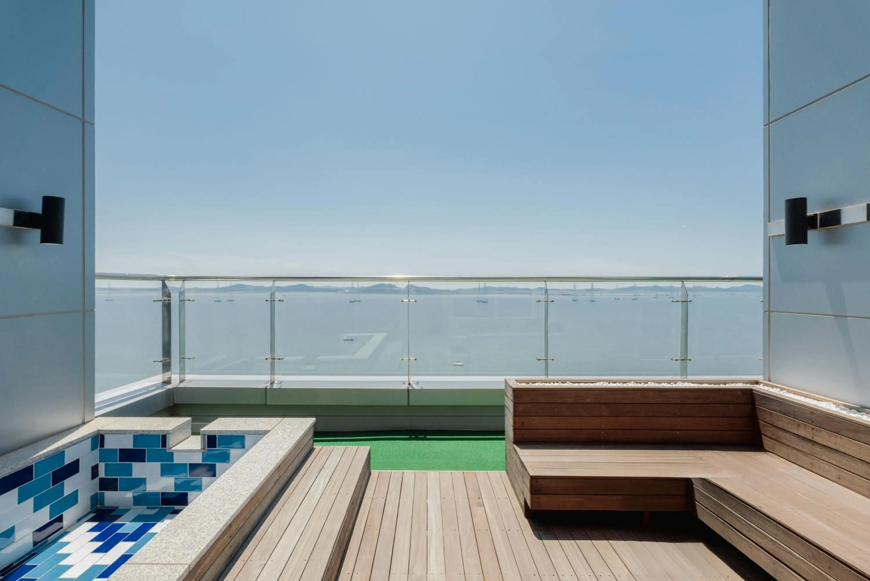 Balcony/Terrace in WAVEM HOTEL west