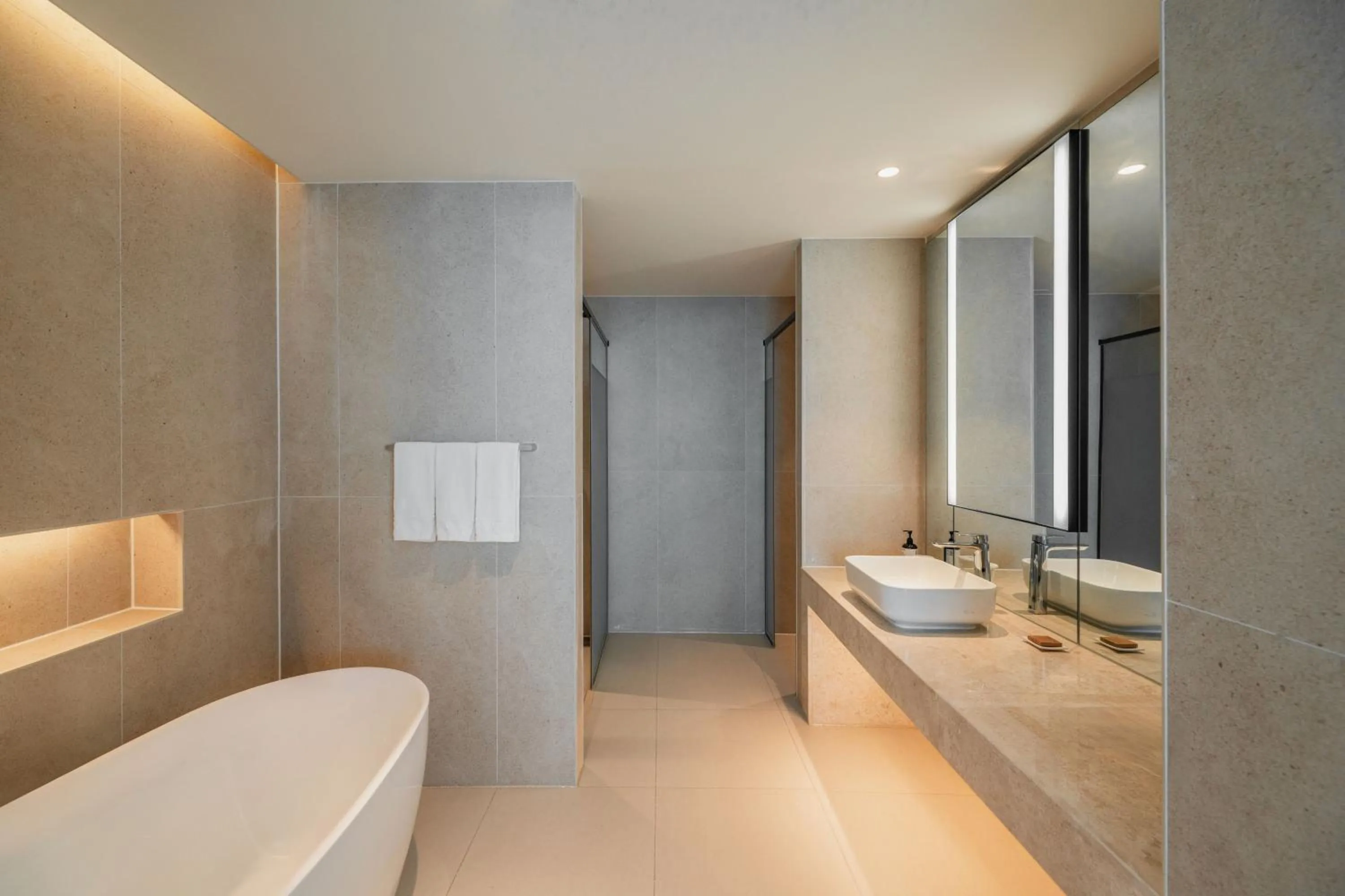 Area and facilities in WAVEM HOTEL west